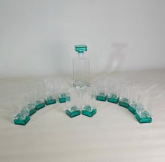Serviergeschirr-Gläserflasche aus Kristall und Kristall Transparent Grün Modern Italien 1990er Jahre Set von 13