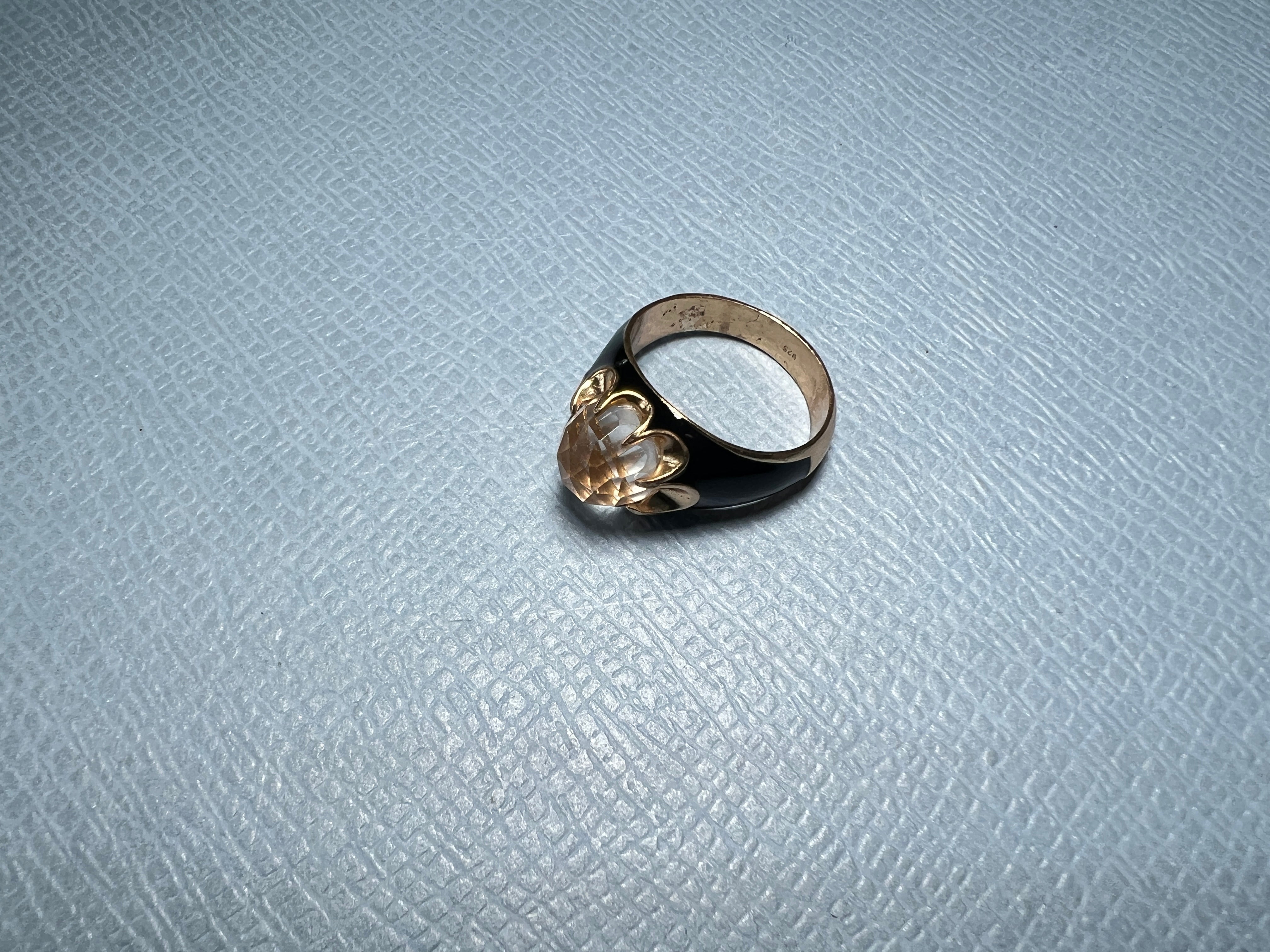 Crystal Ring Victorian style Black Enamel In New Condition For Sale In Los Angeles, CA