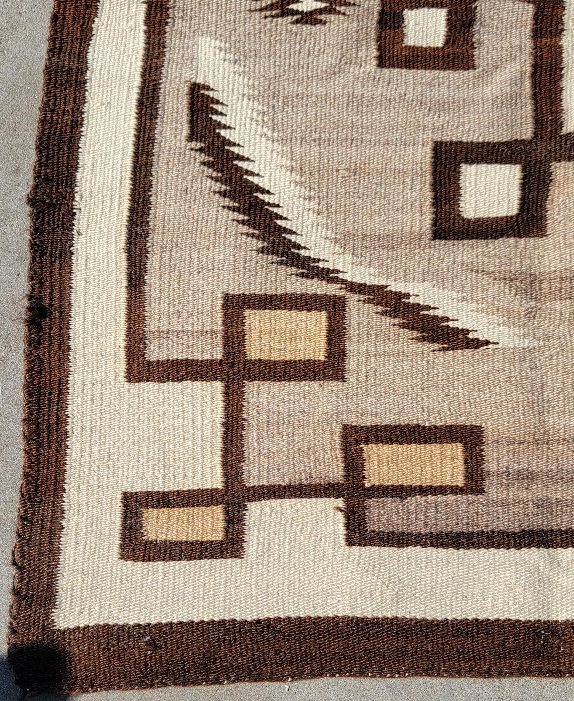 Trading Post / Navajo-Indianer-Web-Teppich aus Kristall (Adirondack) im Angebot
