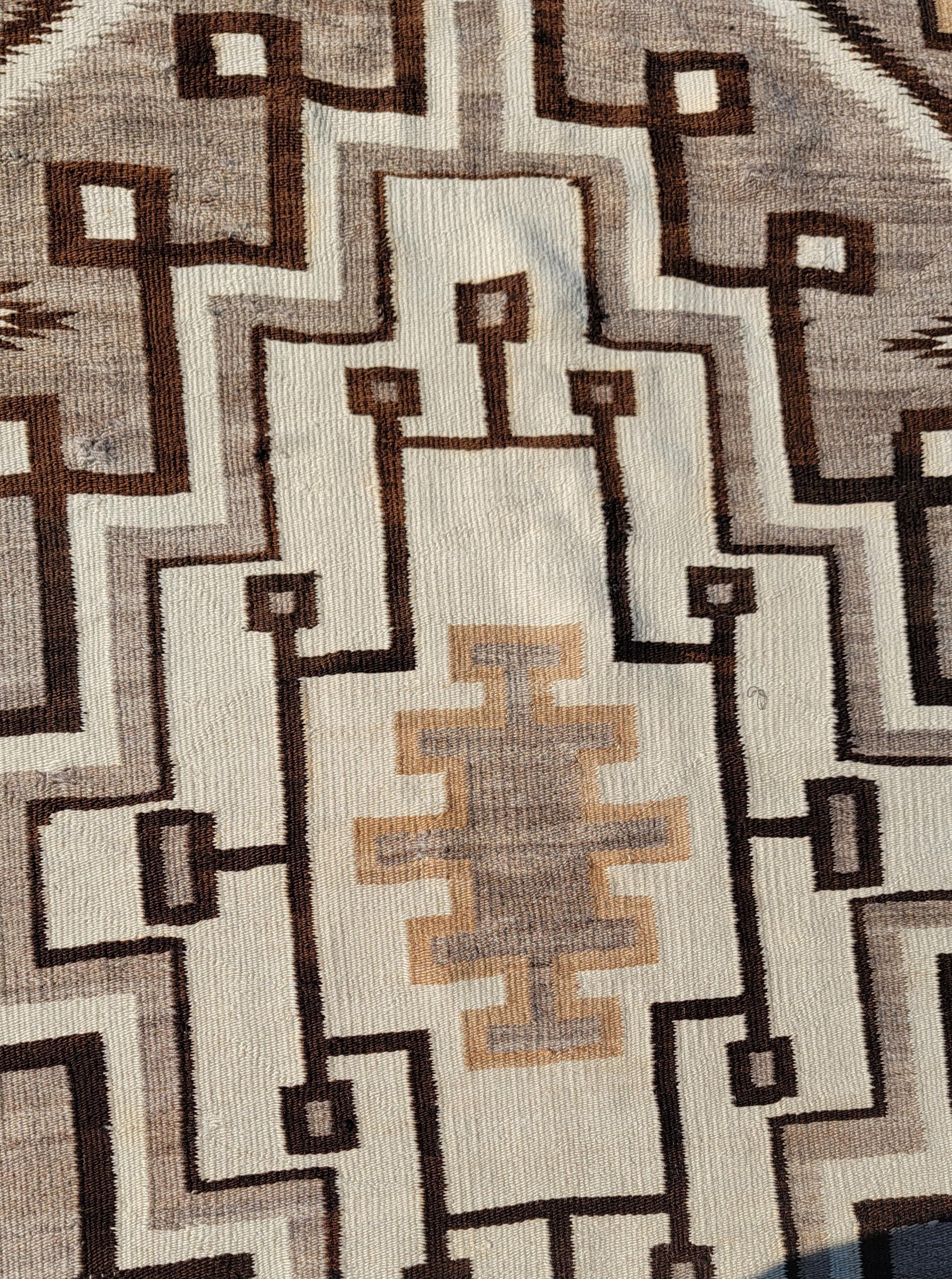 Trading Post / Navajo-Indianer-Web-Teppich aus Kristall (Handgewebt) im Angebot