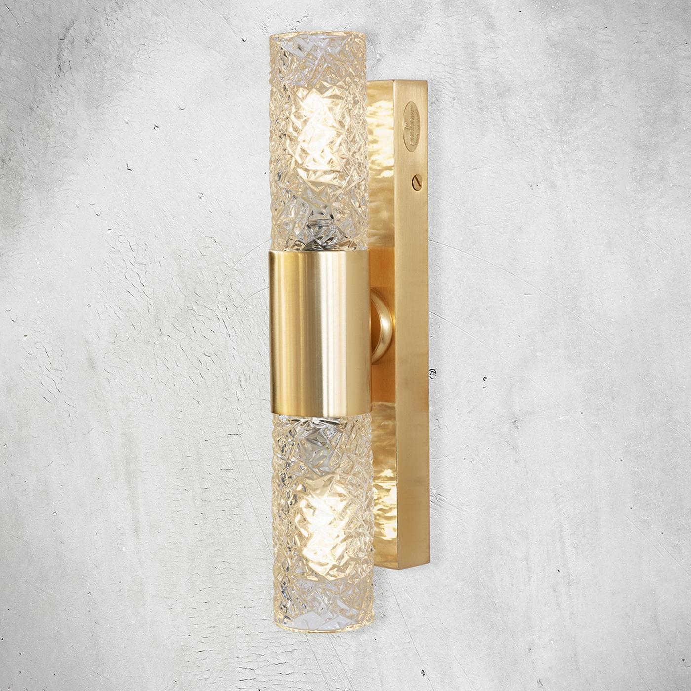 Lampada da parete Crystal Tube a 2 luci in ottone placcato oro e cristallo In condizioni Nuovo in vendita a Milan, IT