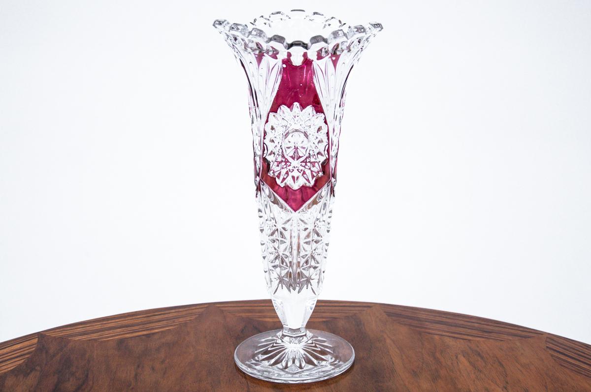 Large crystal vase.

Very good condition

Measures: Height 26 cm / diameter 11 cm.