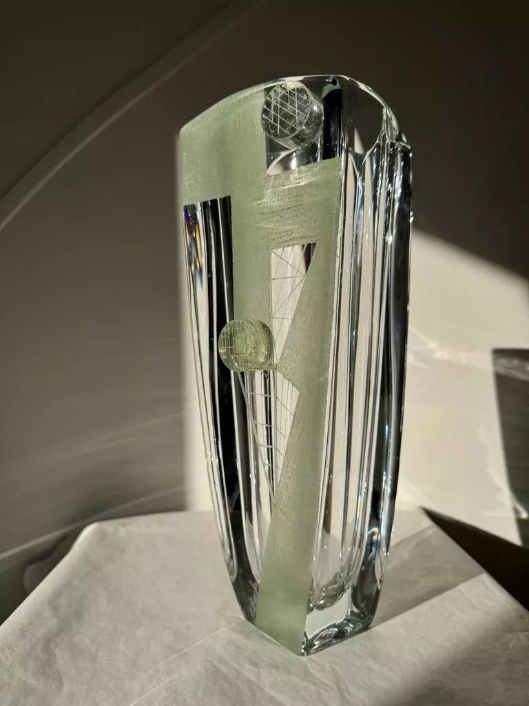 Jarrón de cristal de Anatole Riecke Decoración abstracta y cubista Pigmentos naturales verdes Art Decó en venta
