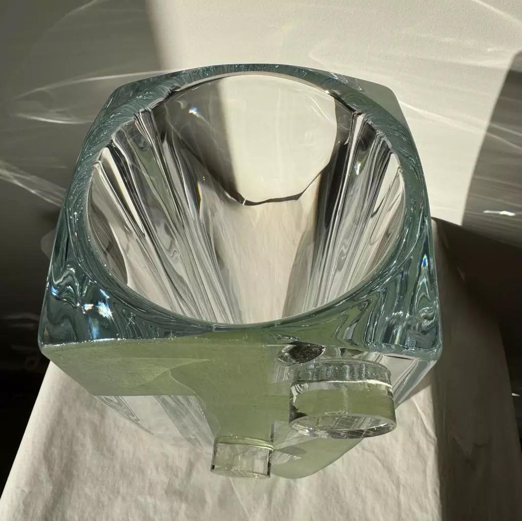 Jarrón de cristal de Anatole Riecke Decoración abstracta y cubista Pigmentos naturales verdes en Excelente estado para la venta en Crespières, FR