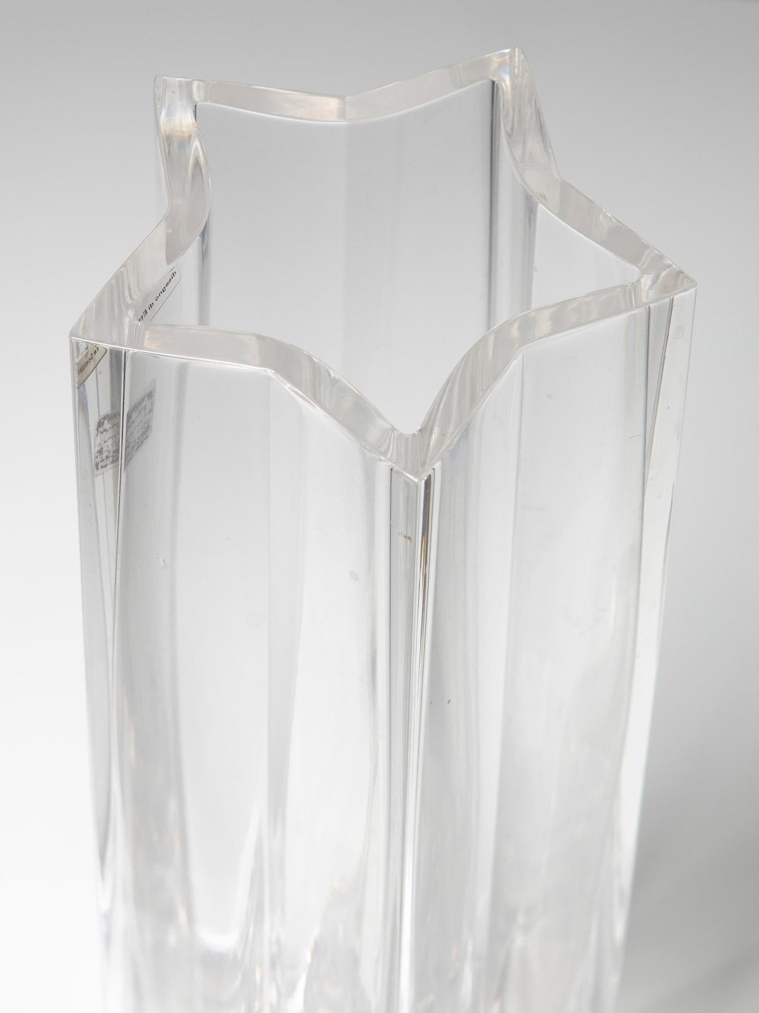 Crystal Vase by Ettore Sottsass for Arnolfo di Cambio, Italy, 1990s In Good Condition For Sale In Milan, IT