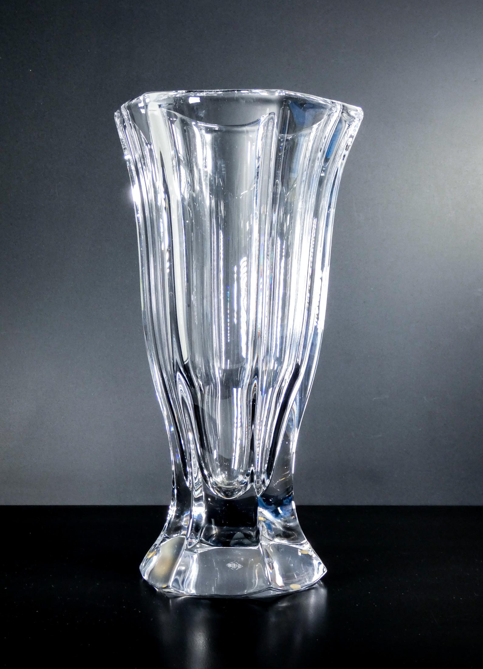 Crystal Vase, Design by Vannes Art, France, 20th C In Good Condition For Sale In Torino, IT