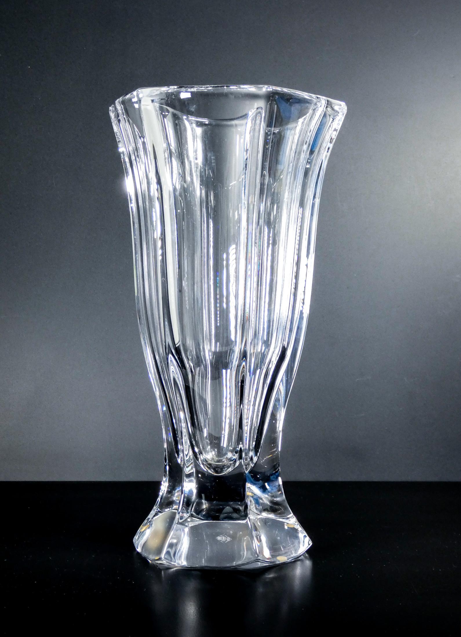 Vaso di cristallo, design di Art Vannes, Francia, XX sec. In condizioni buone in vendita a Torino, IT