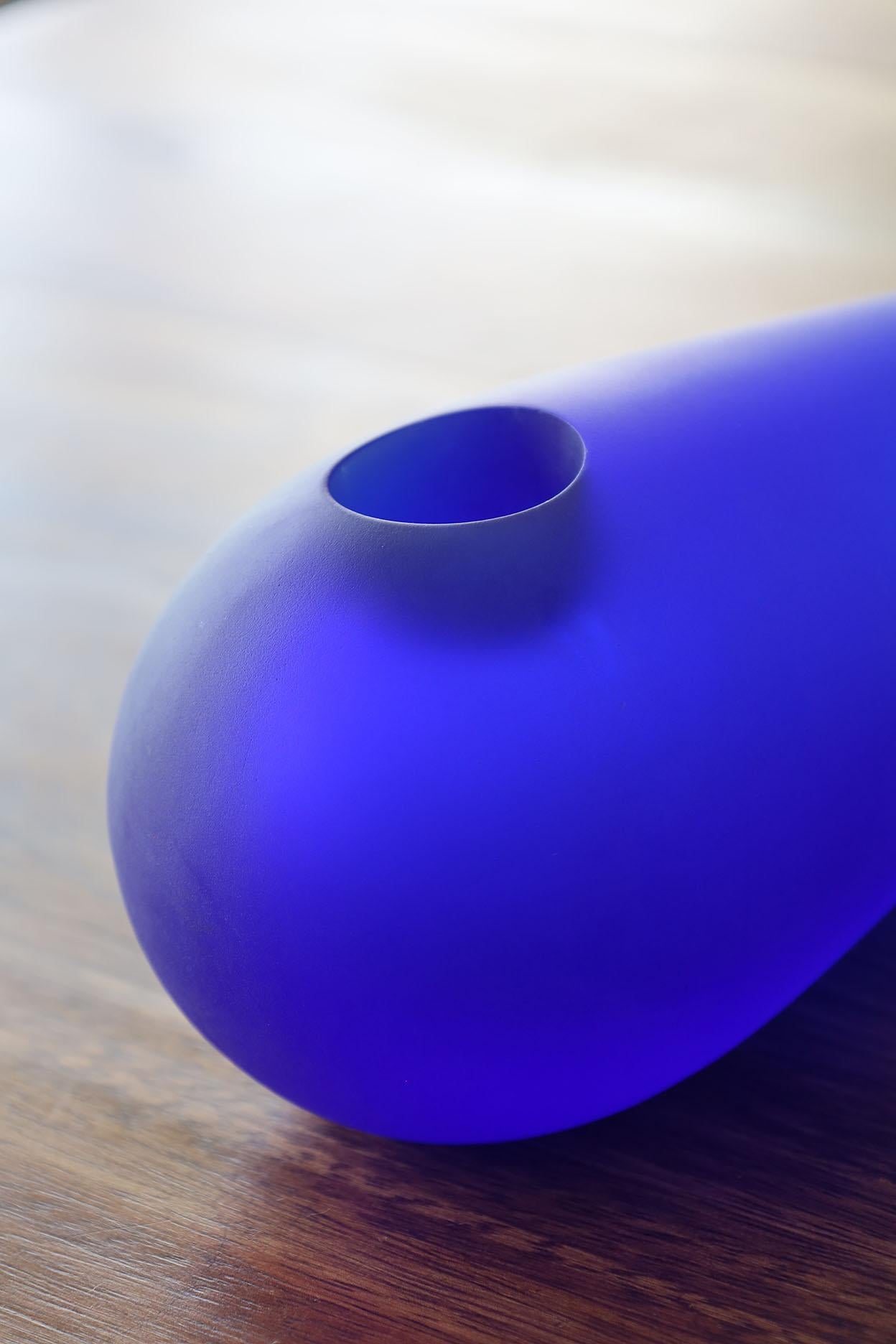 Vaso di cristallo 'Etrangeté n°3' di Philippe Starck per Daum in vendita 2
