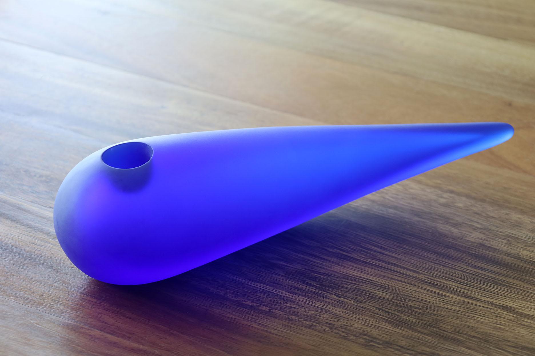 Fatto a mano Vaso di cristallo 'Etrangeté n°3' di Philippe Starck per Daum in vendita