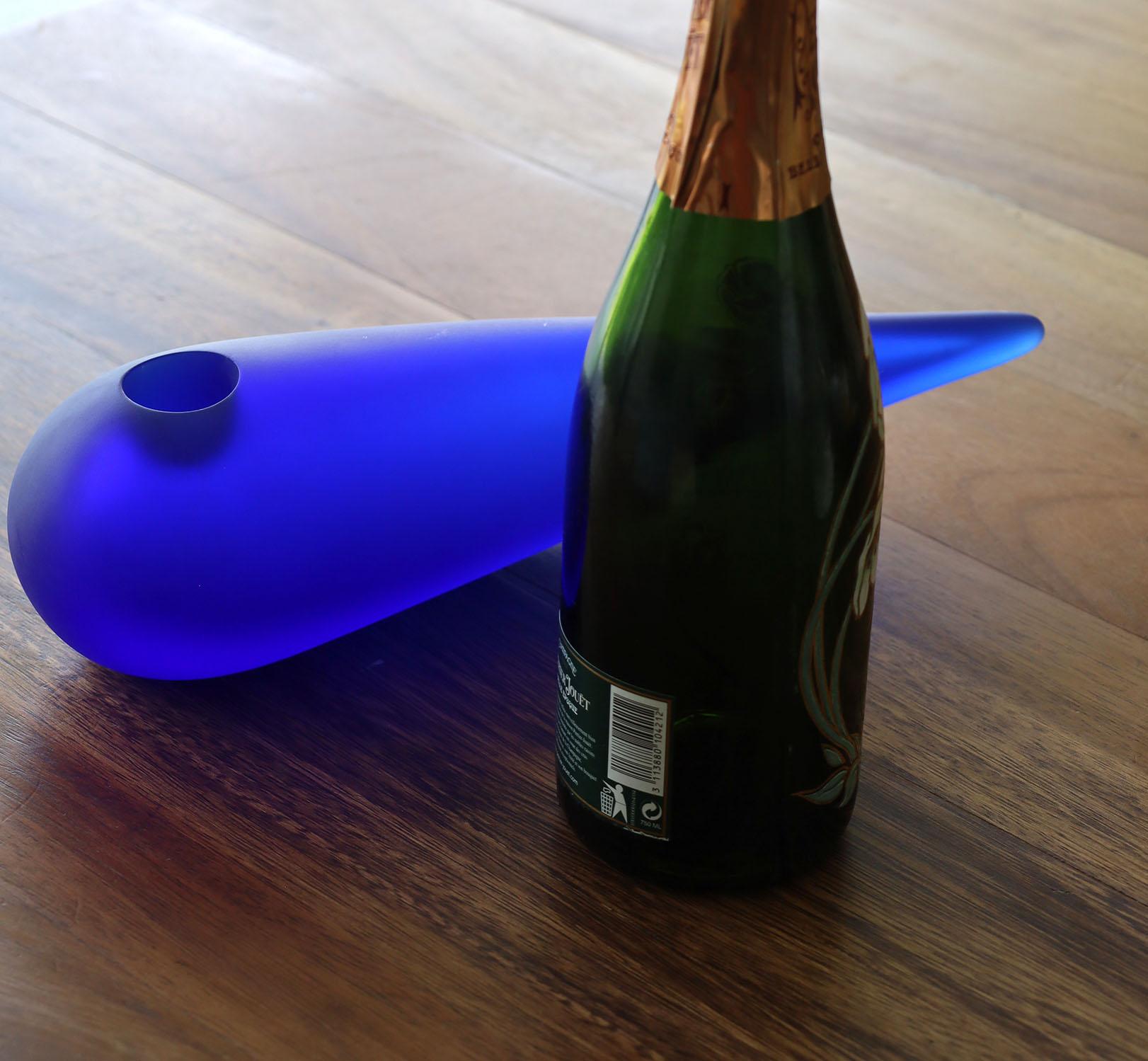 Fine XX secolo Vaso di cristallo 'Etrangeté n°3' di Philippe Starck per Daum in vendita