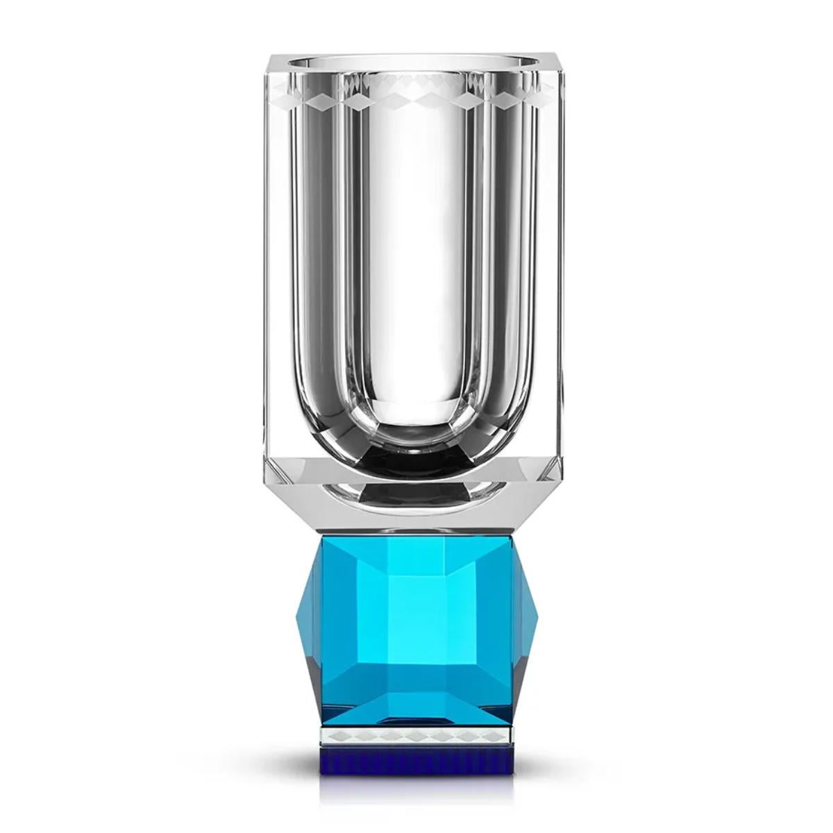 Francese Vaso di cristallo, modello IHO, 21° secolo. in vendita