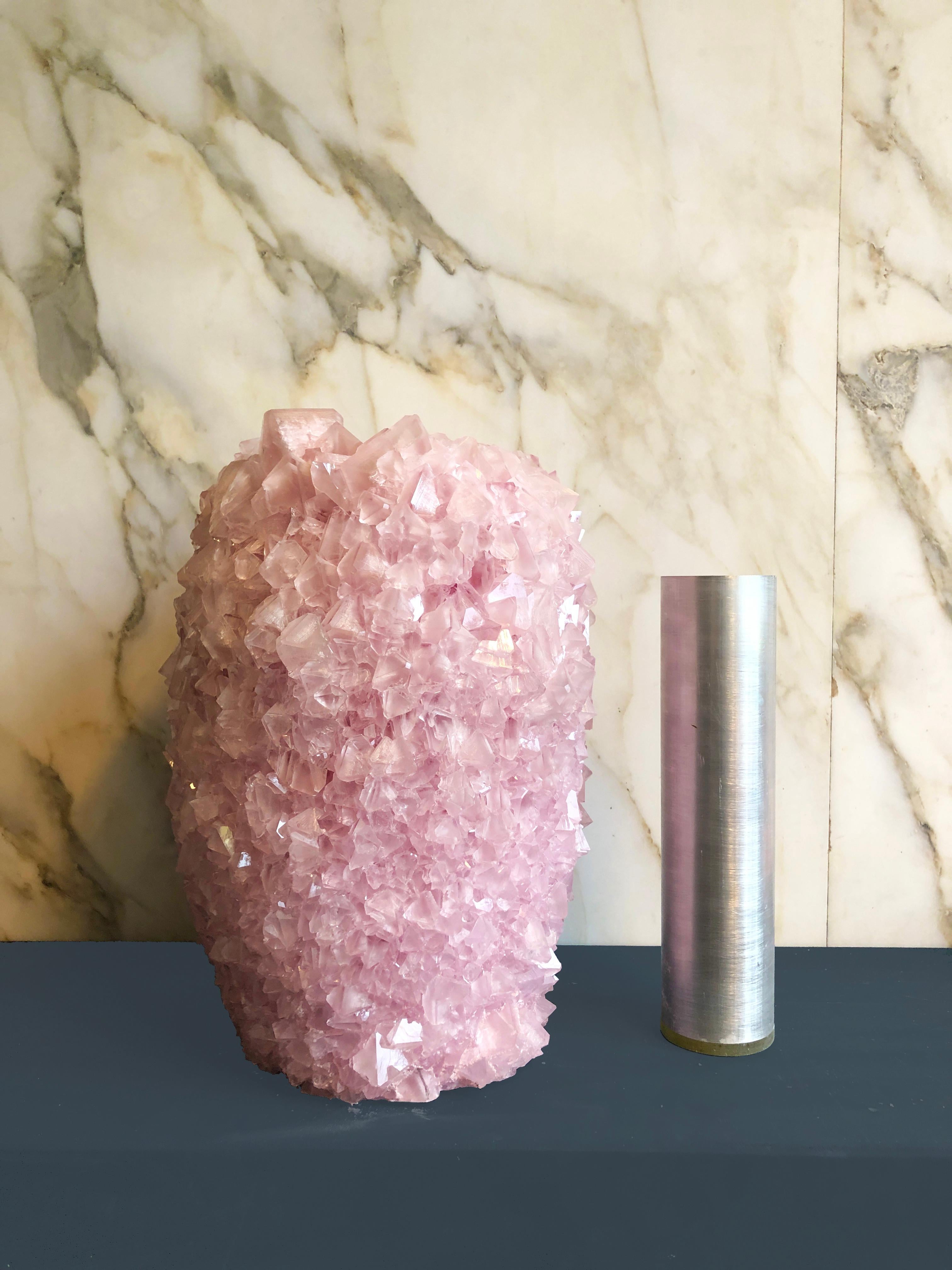 Crystal Vase Pink Large by Isaac Monte In New Condition For Sale In Rotterdam, Zuid-Holland