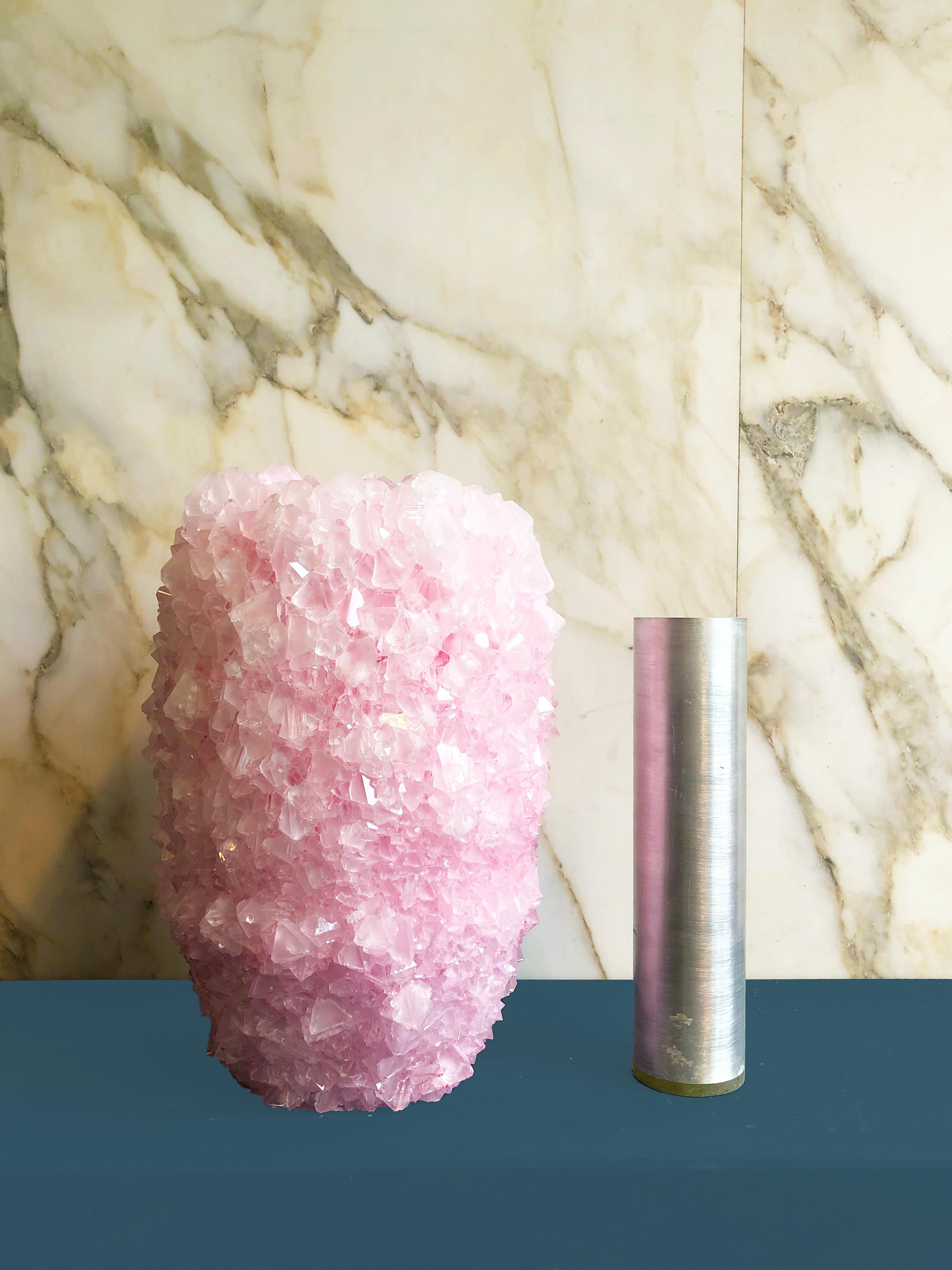 Crystal Vase Pink Large by Isaac Monte In New Condition For Sale In Rotterdam, Zuid-Holland