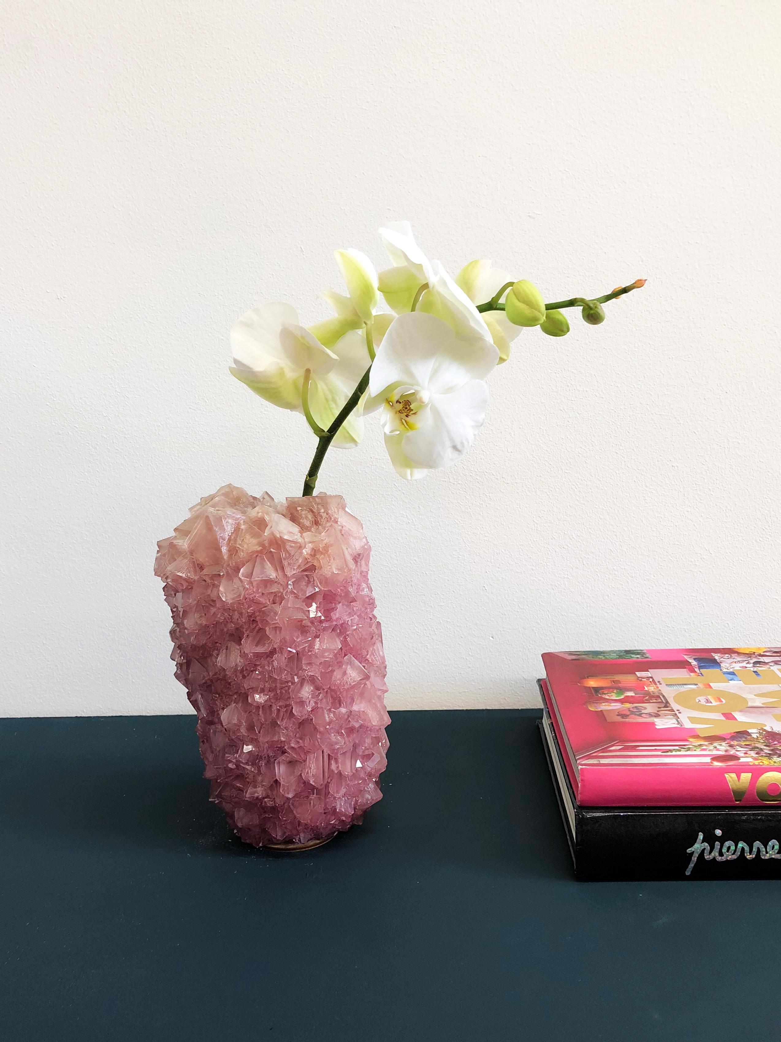 Crystal Vase Pink Small by Isaac Monte 2 In New Condition In Rotterdam, Zuid-Holland