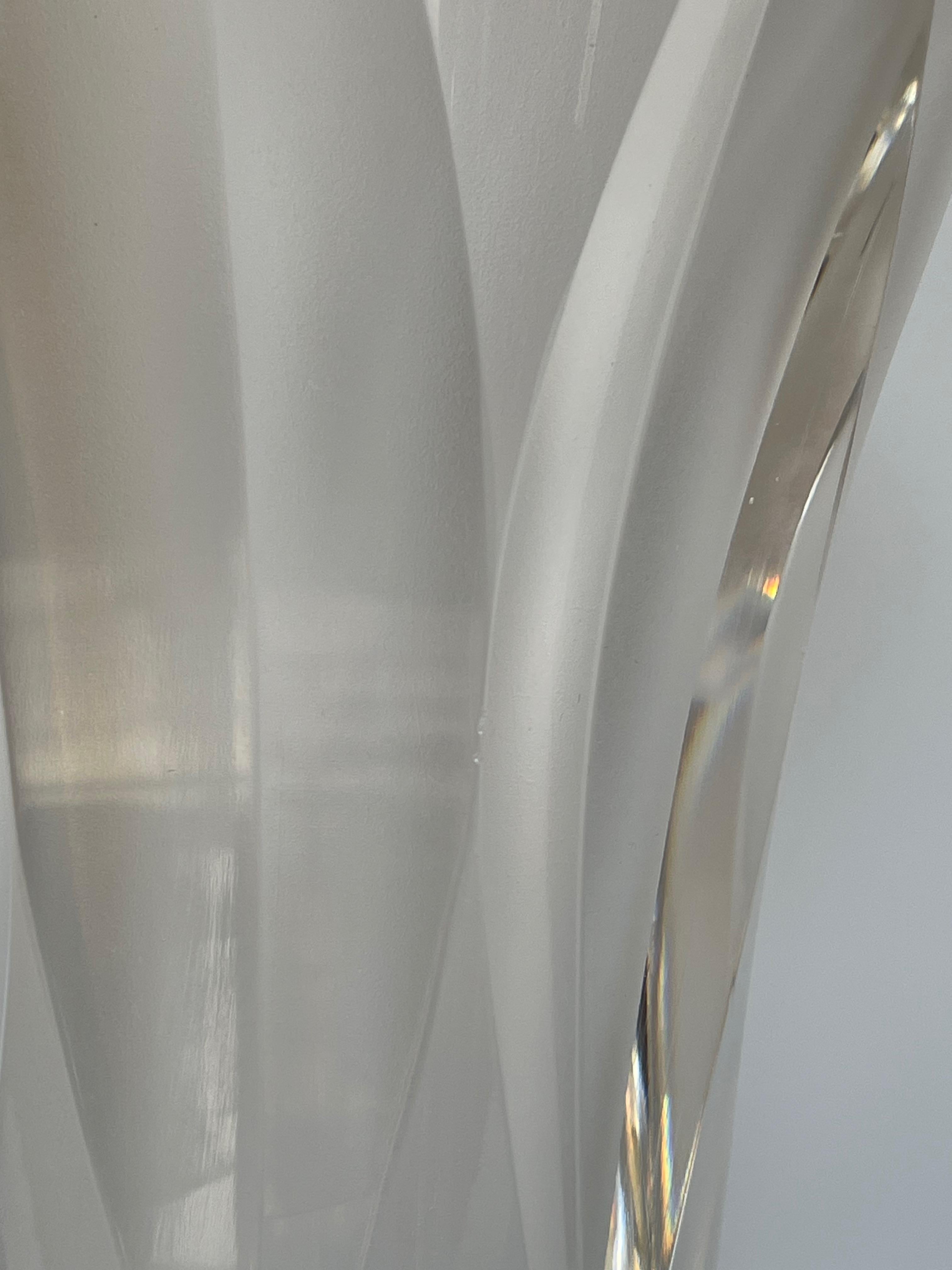Vase en cristal avec côtés taillés Cristallerie Saint Louis en vente 10