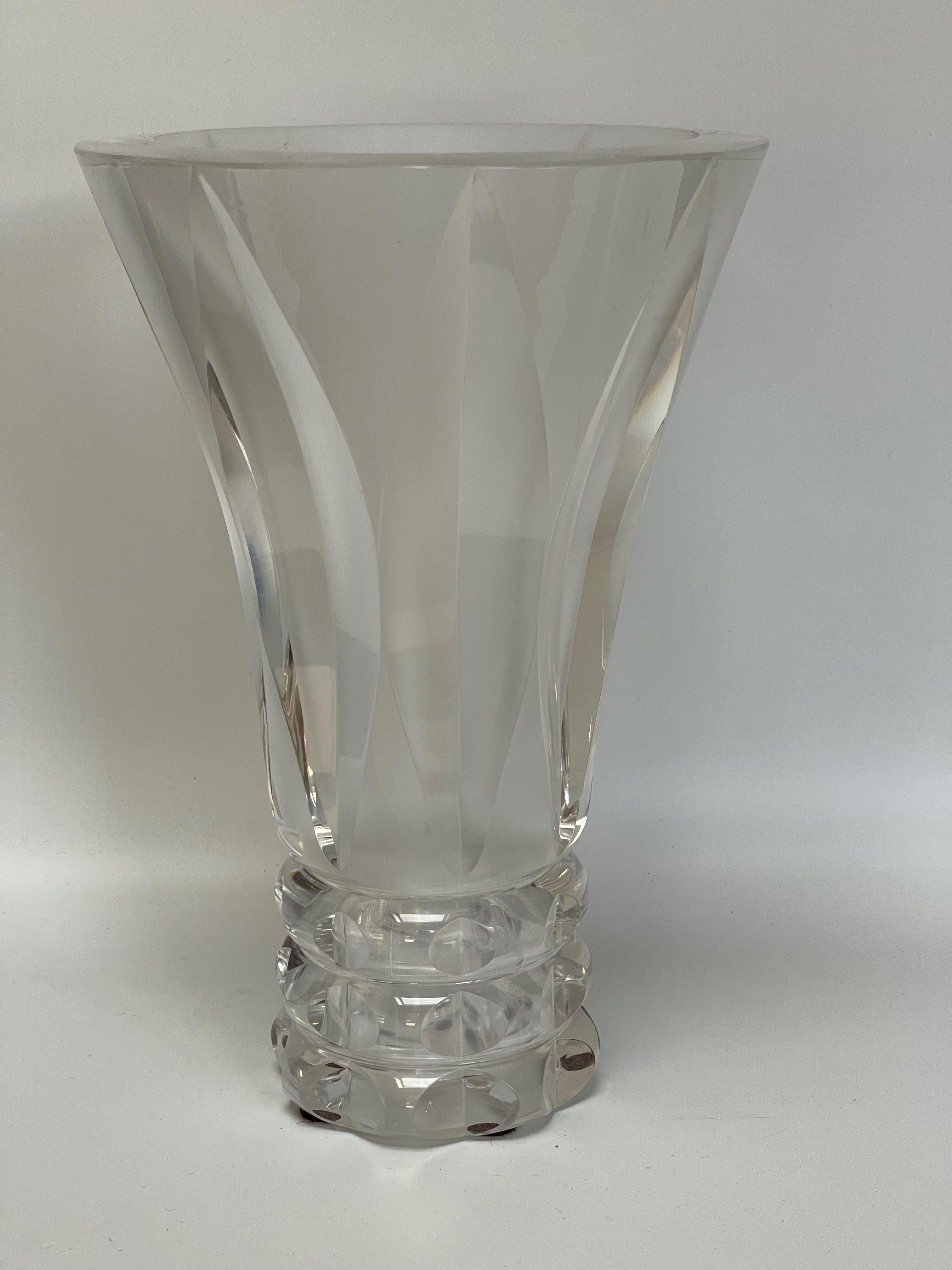 Crystal Vase with Cut Sides Cristallerie Saint Louis For Sale 2