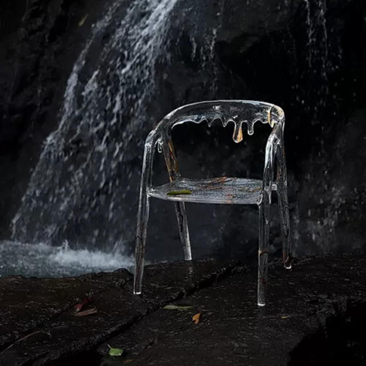 Art déco Fauteuil cascade en cristal - Handcraft Museum-Quality Elegance en vente