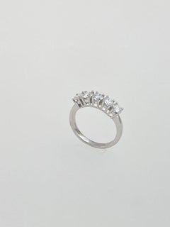 Ct 1.64, Bague Rivière 5 diamants, or 18KT