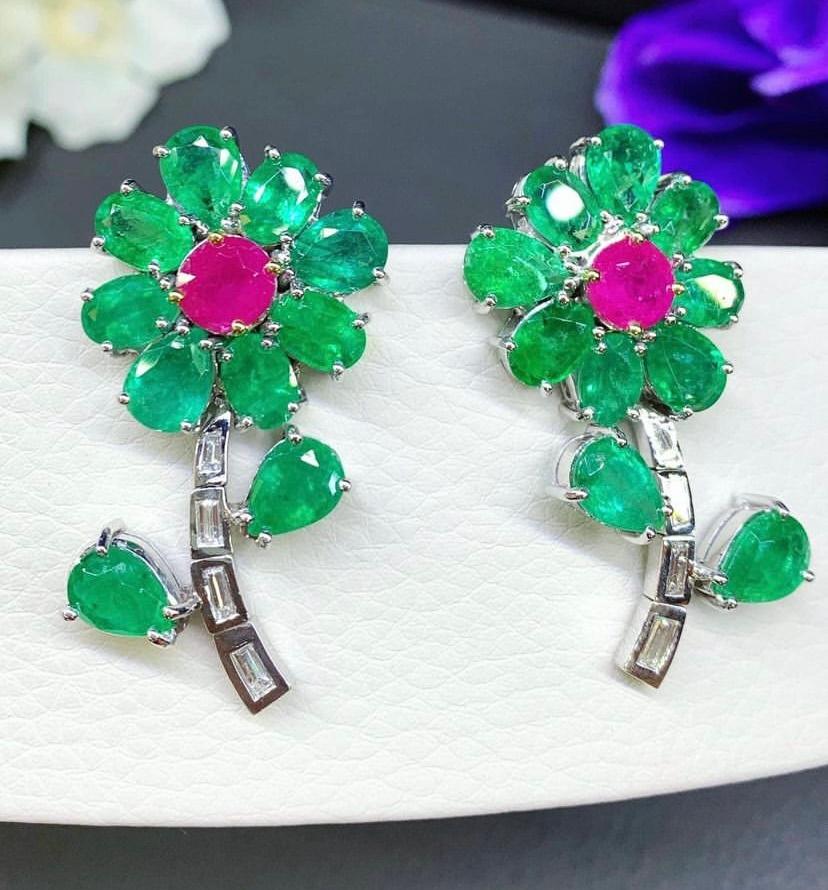 Ct 21, 63 of Zambia Emeralds, Rubies and Diamonds on Earrings For Sale 1