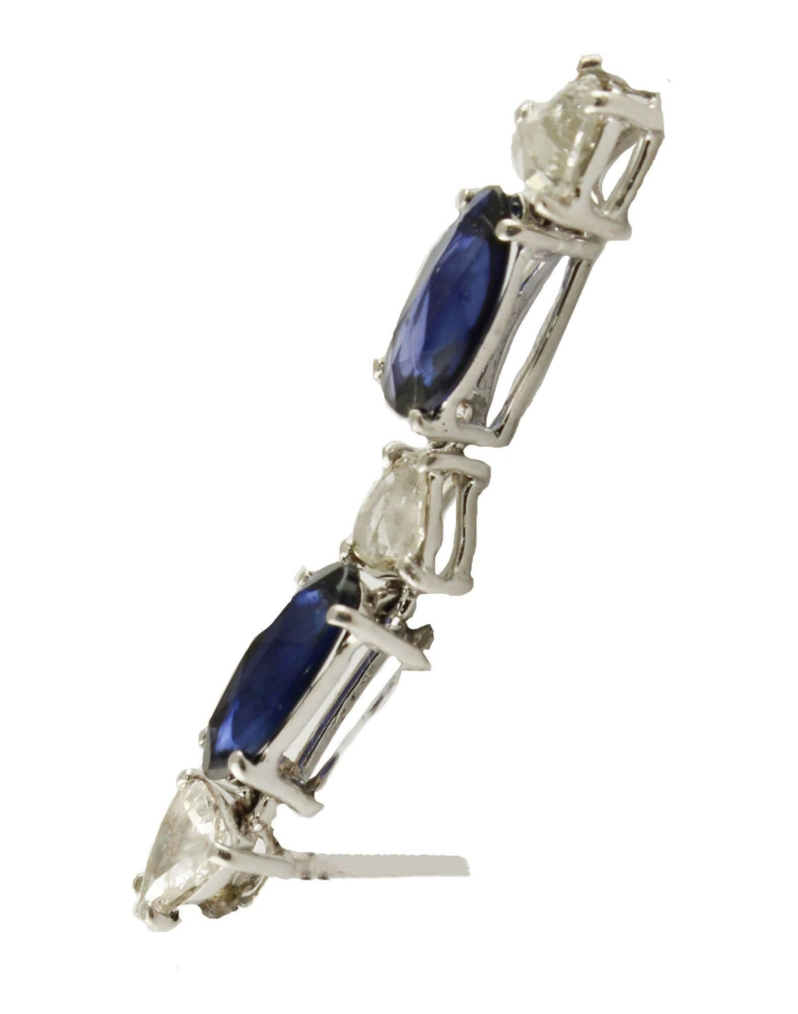  Sapphires Diamonds White Gold Dangling Earrings In Good Condition For Sale In Marcianise, Marcianise (CE)