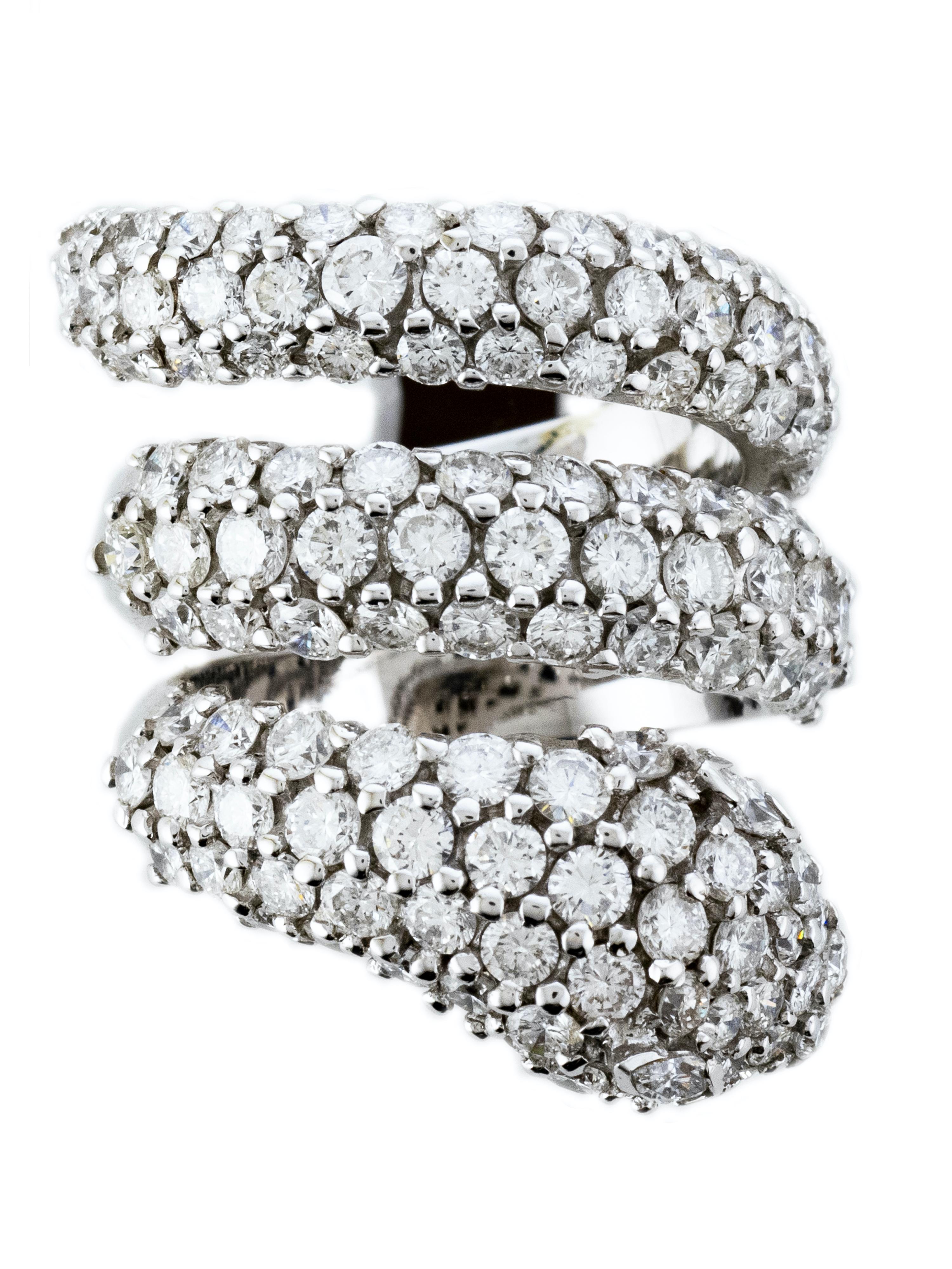 Ct 6.80 Diamonds and White Gold Snake Cocktail Ring In New Condition For Sale In Cattolica, IT