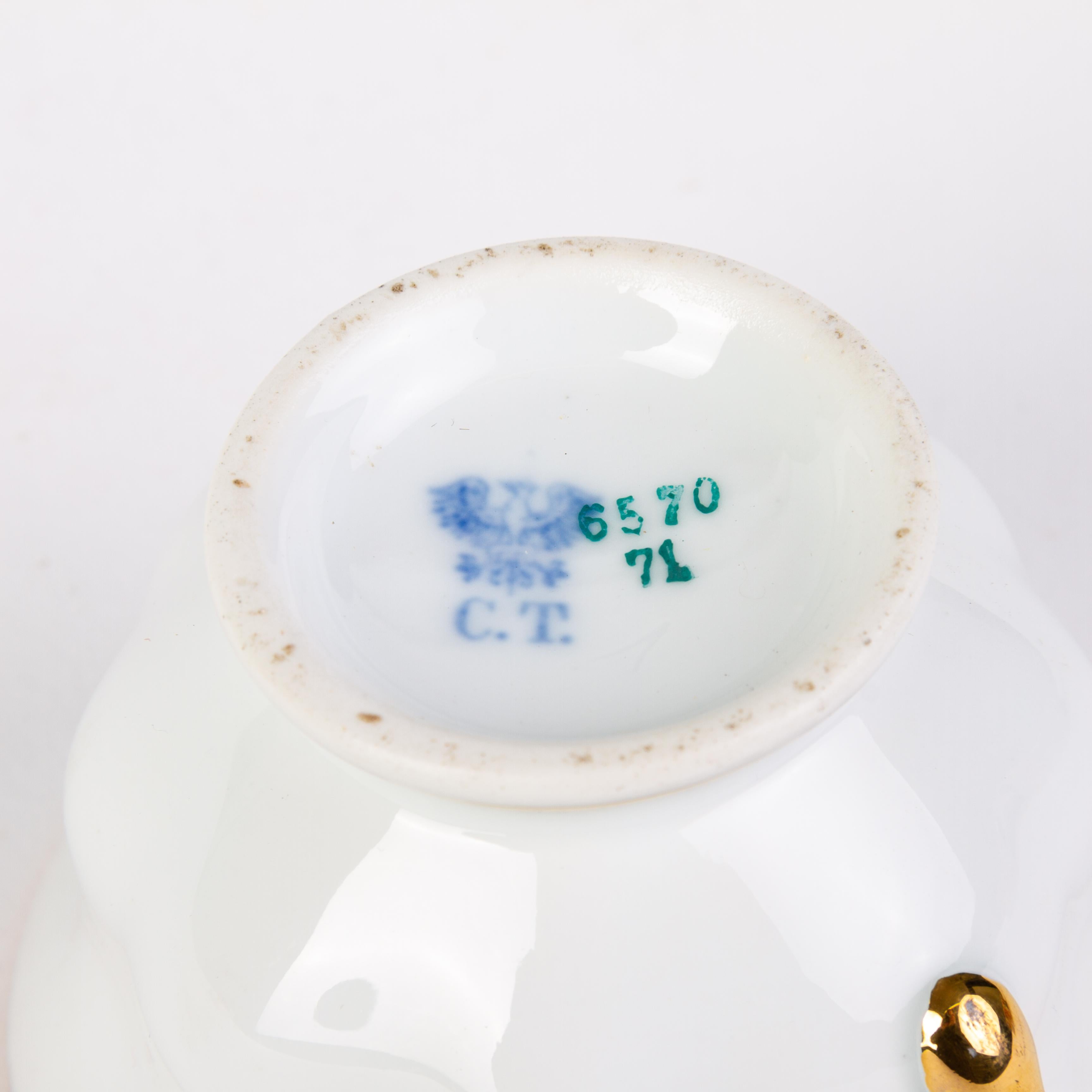 C.T. Altwasser German Fine Gilt Porcelain Teacup 19th Century In Good Condition For Sale In Nottingham, GB
