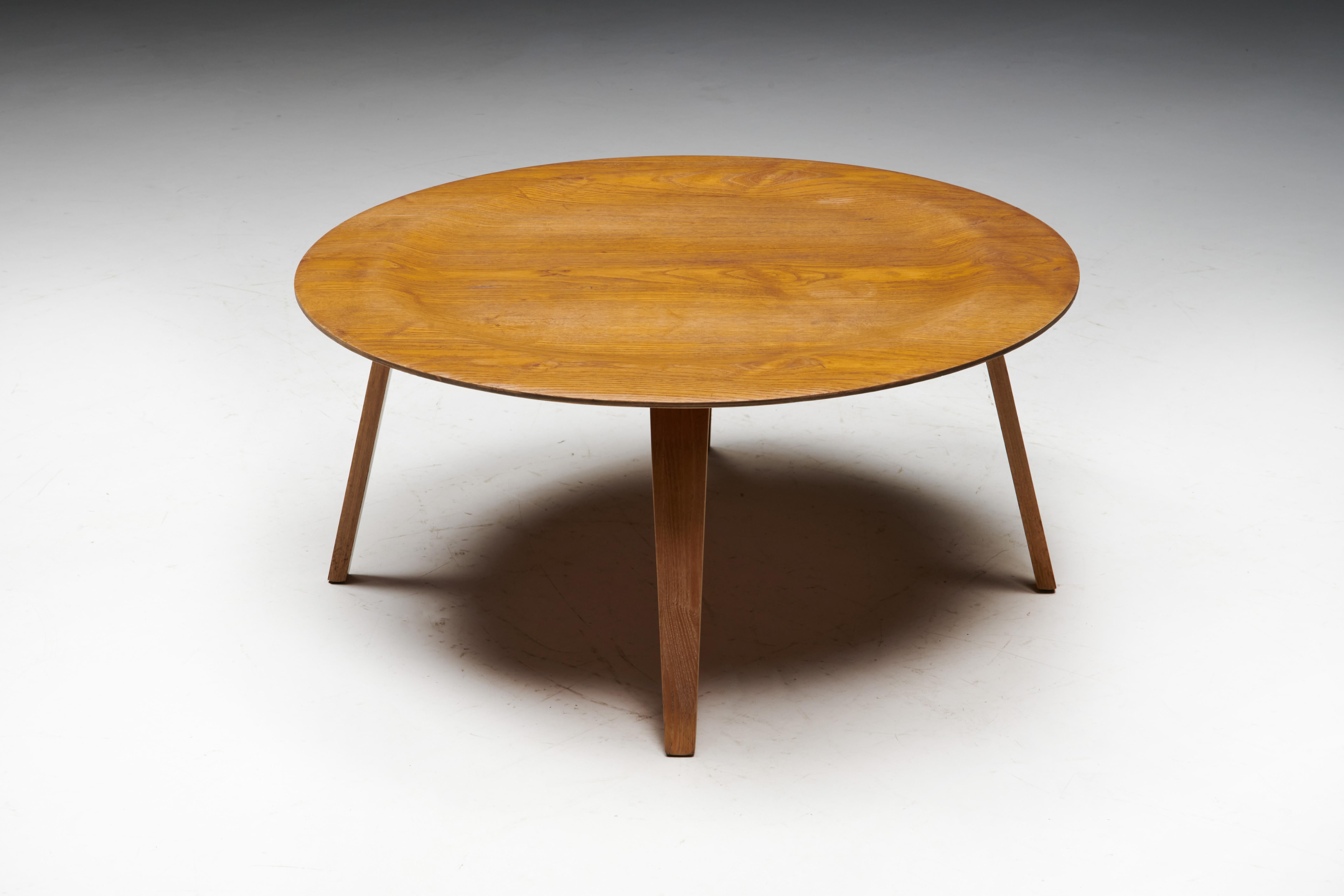 Mid-20th Century CTW Coffee Table by Charles and Ray Eames, United States, 1940s For Sale