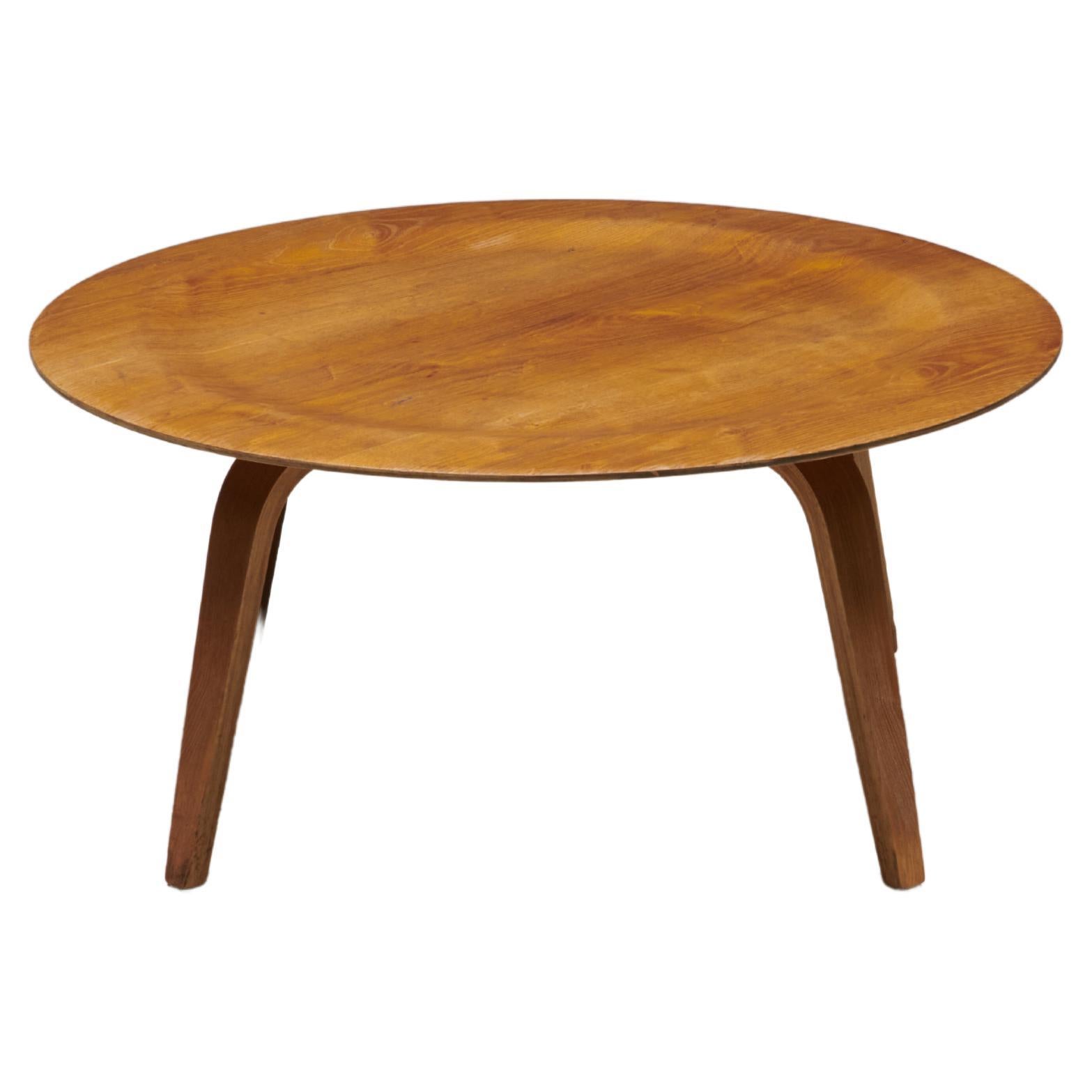 CTW Coffee Table by Charles and Ray Eames, United States, 1940s For Sale