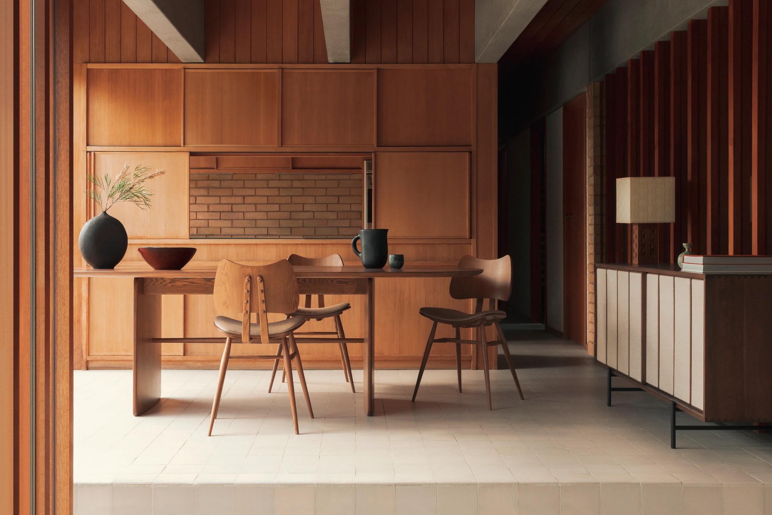 XXIe siècle et contemporain Grande table personnalisable L.Ercolani Pennon par Norm Architects en vente