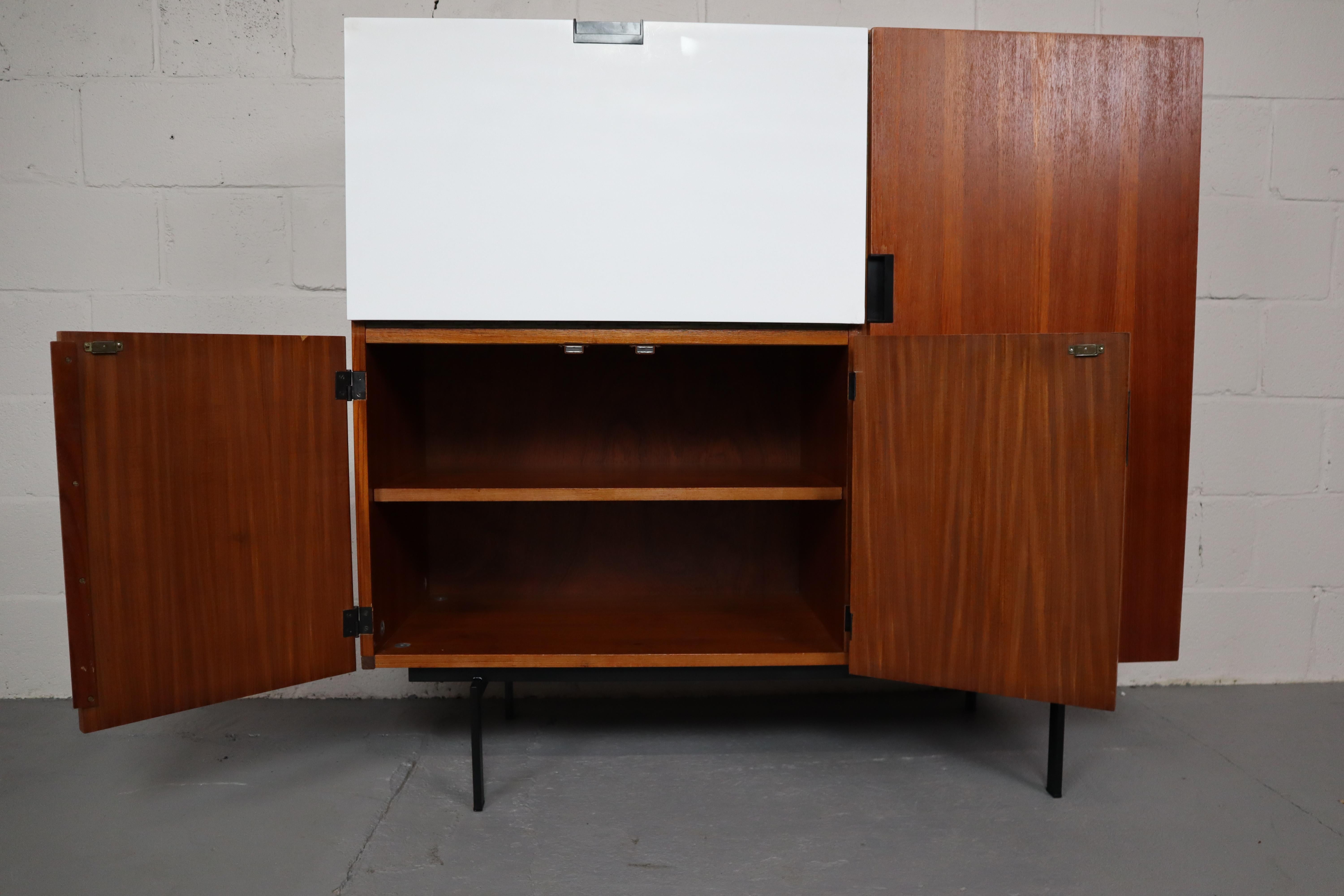 CU06 teak cabinet by Cees Braakman for Pastoe, Netherlands 1958 In Good Condition For Sale In Langemark-Poelkapelle, BE
