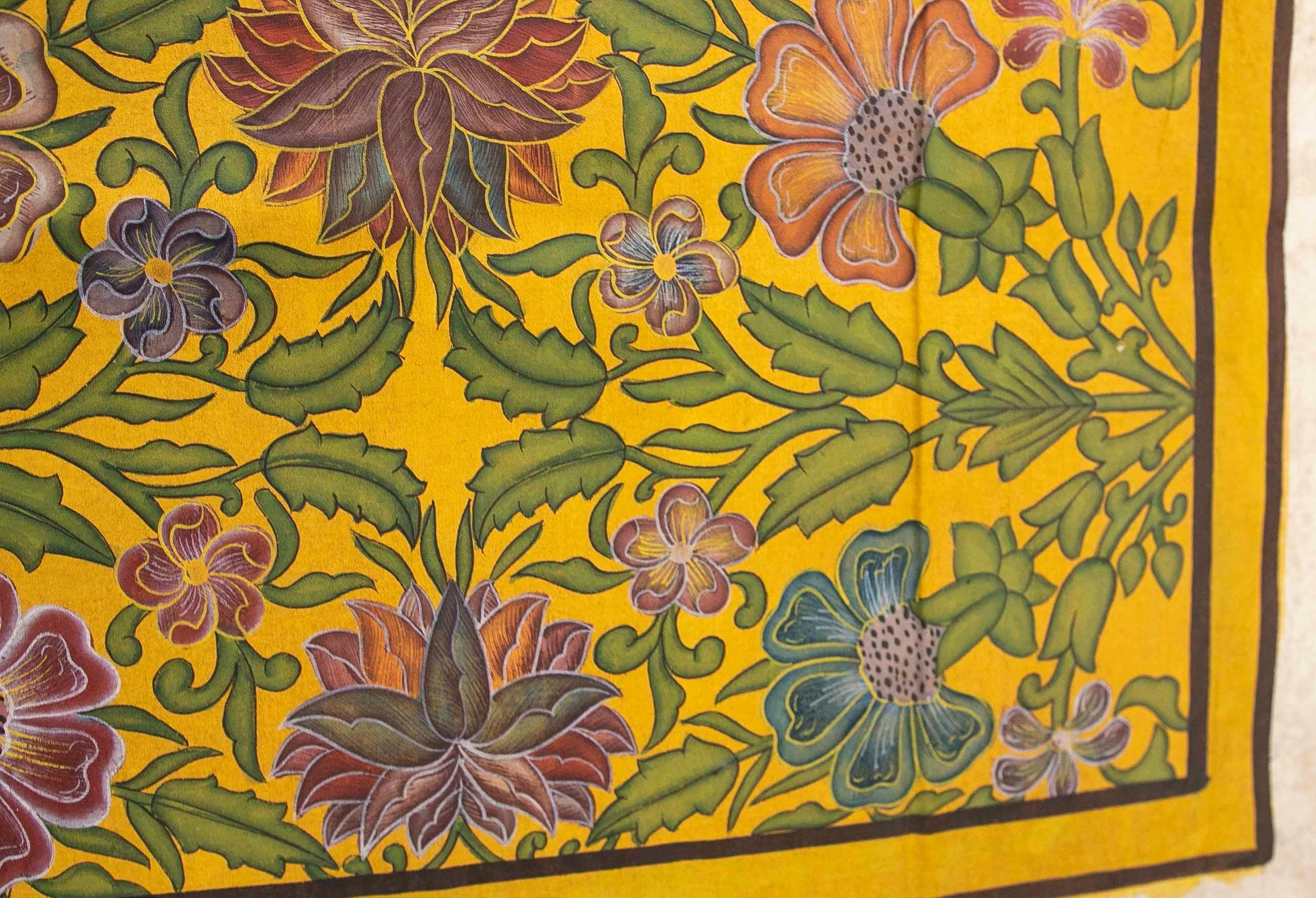 Cuadro De Flores Pintado a Mano Sobre Tela Años 1970 En Tonos Amarillos For Sale 9