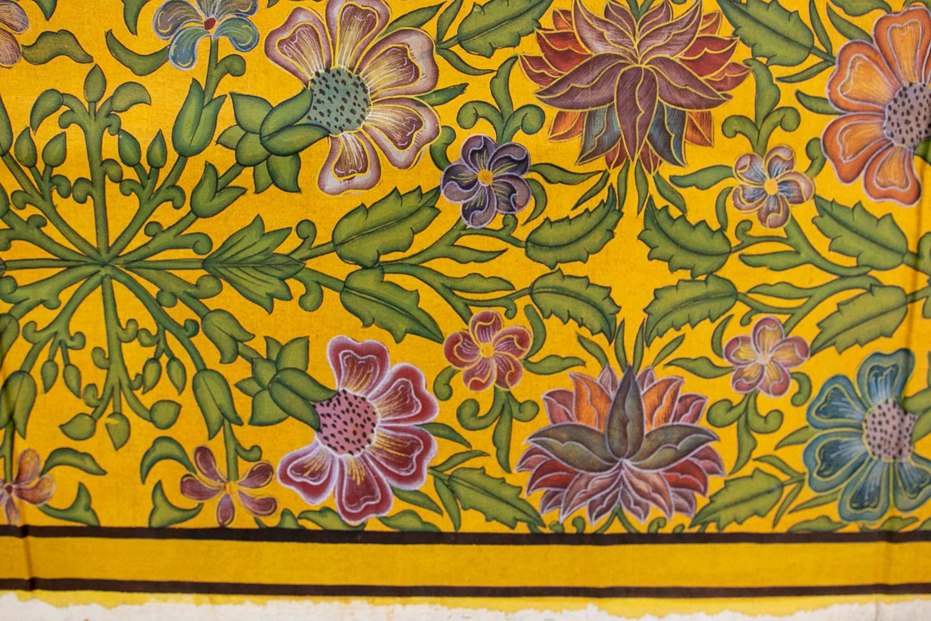 Cuadro De Flores Pintado a Mano Sobre Tela Años 1970 En Tonos Amarillos For Sale 10