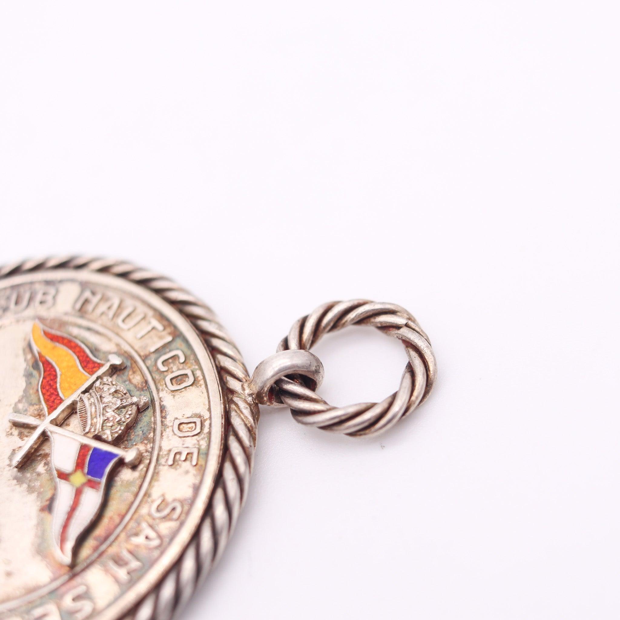 Cubain CUBA 1951 Nautical Club San Sebastian Médaille de régate émaillée en argent massif en vente