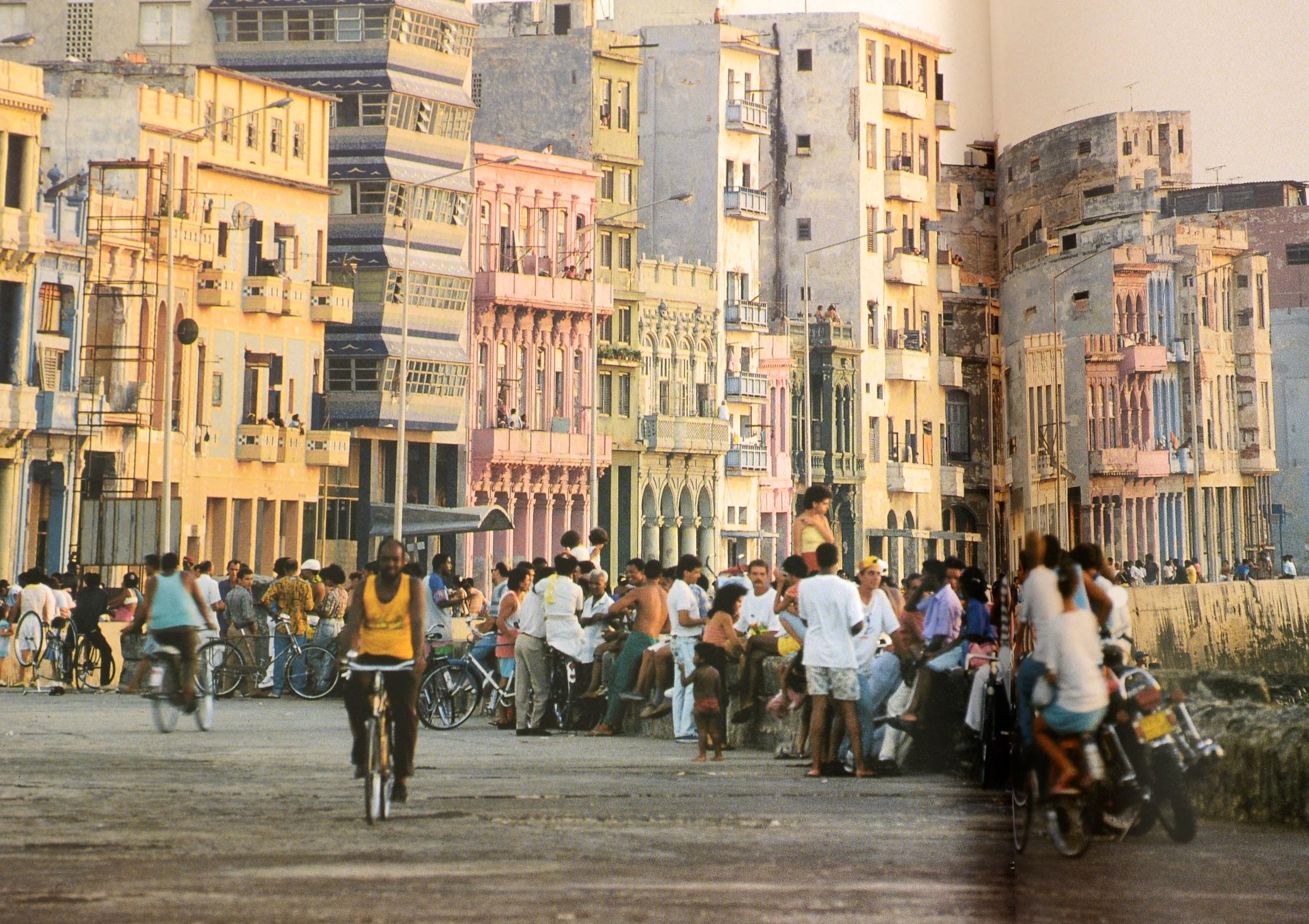 Cuba: 400 Years of Architectural Heritage by Rachel Carley, Stated 1st Printing 6