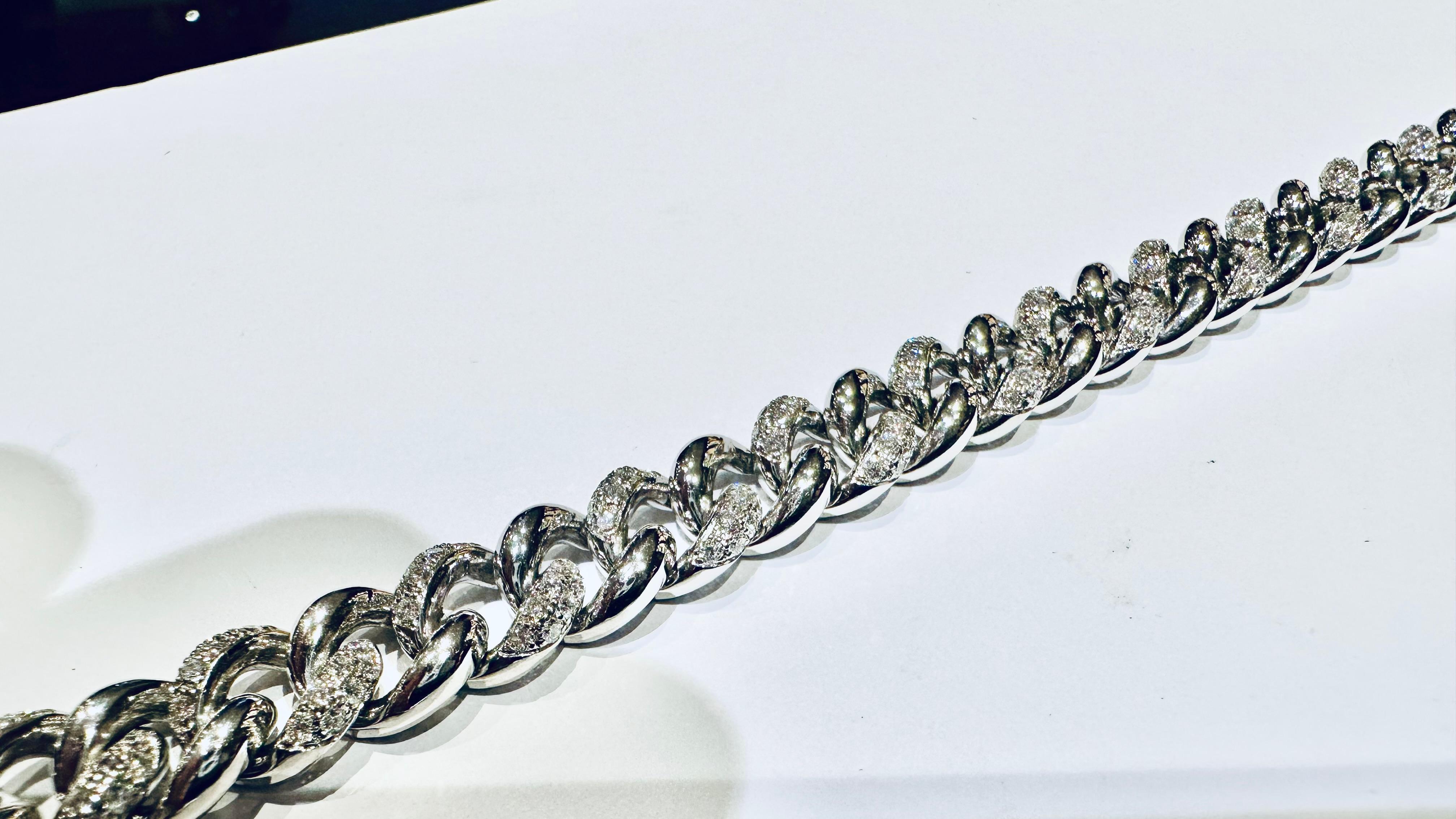 Elegancia Cubana: Pulsera Oro Blanco y Diamantes ct 2.54 - Il Lusso Italiano en venta 4