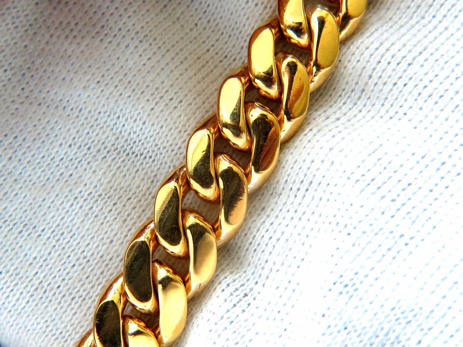 Classic Cuban link Necklace

Necklace:

25 Inches (wearable length)9mm caliber.

14kt. yellow gold 

163 Grams.

double safety locking clasp

Must Have.
