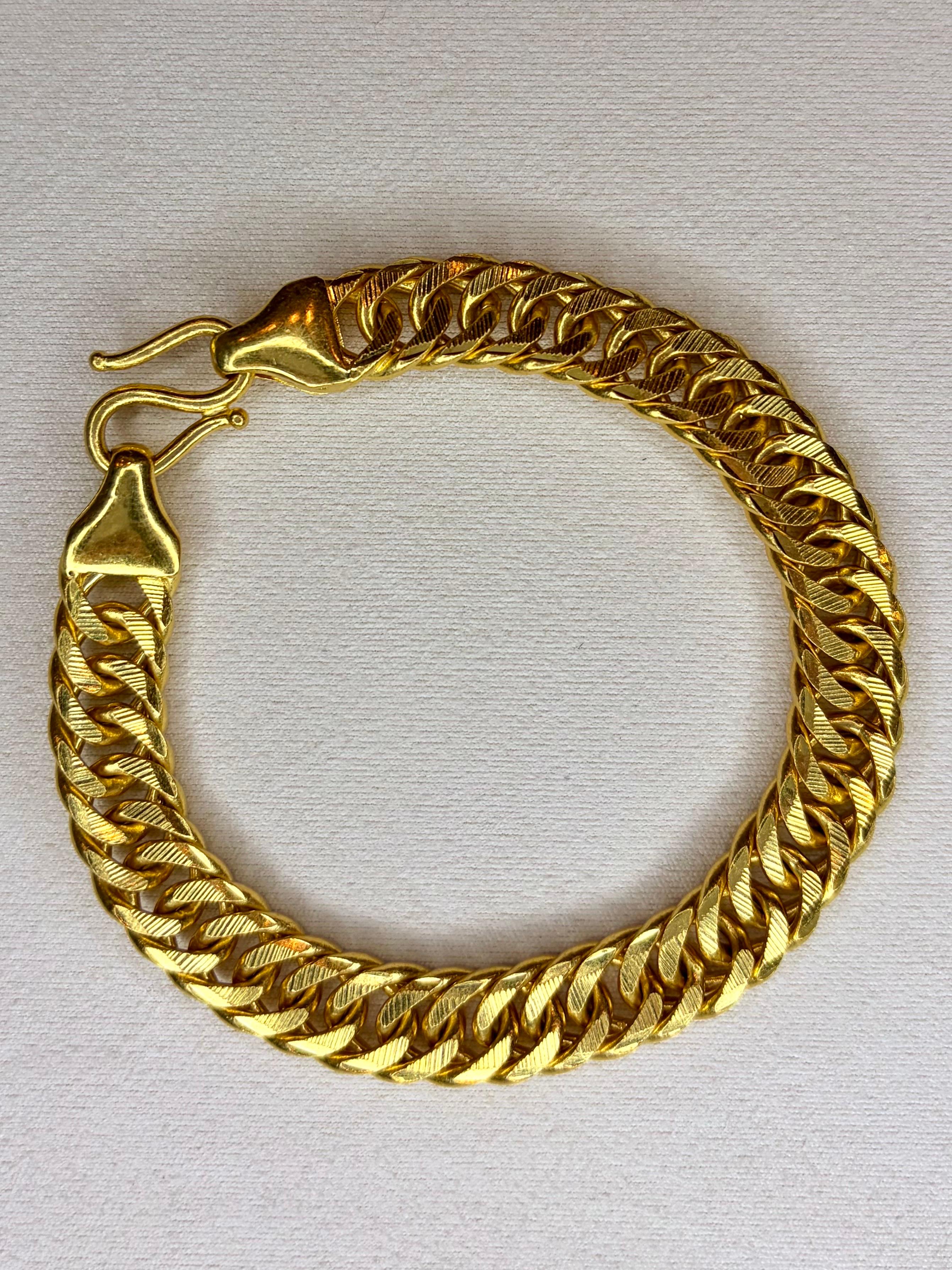 Cuban Link 24 Karat Pure Yellow Gold Solid Bracelet, 73 Gm, Unisex , 8 INCH For Sale