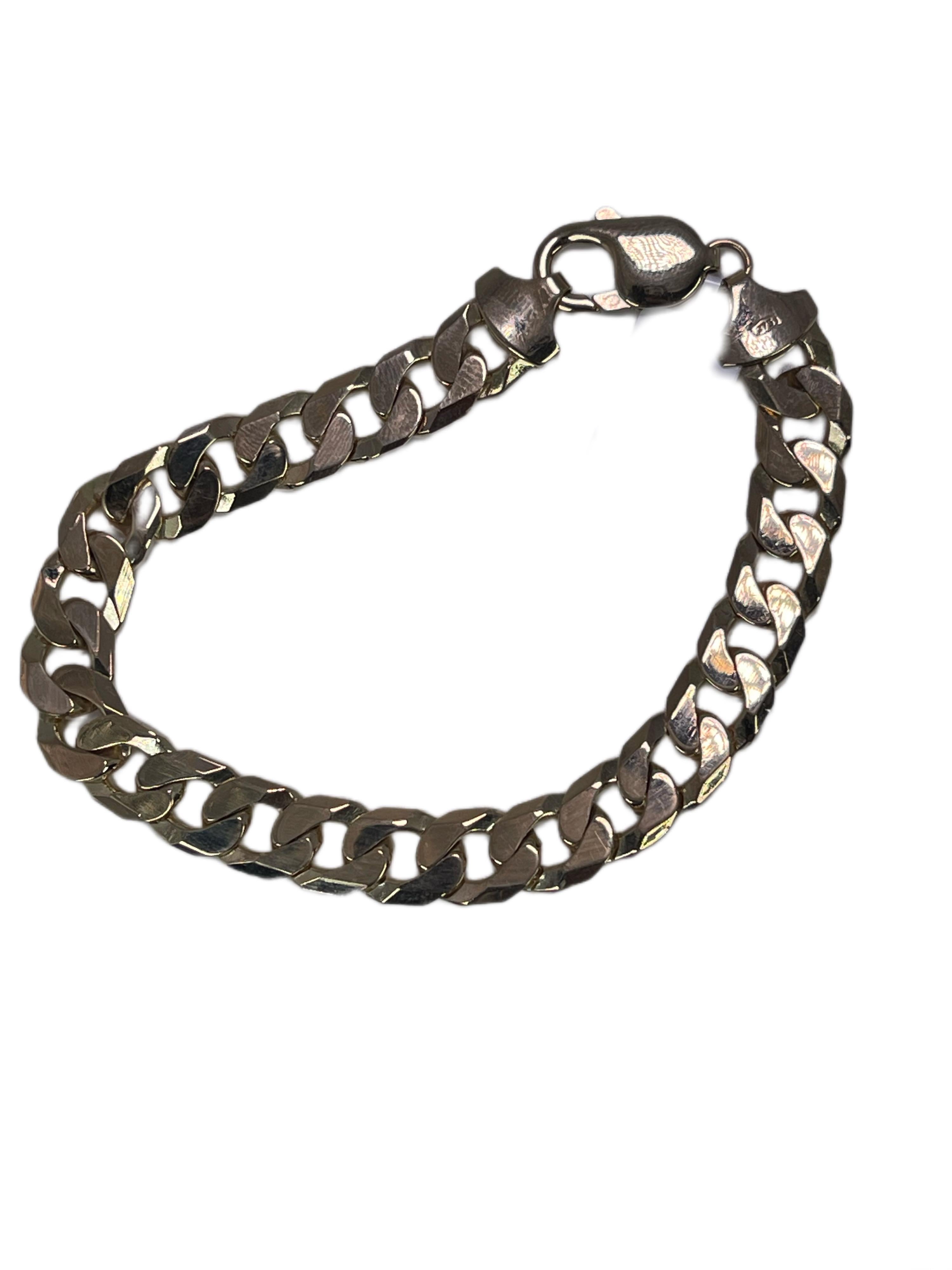 Cuban Link Bracelet 9KT Yellow Gold In Good Condition For Sale In Jupiter, FL