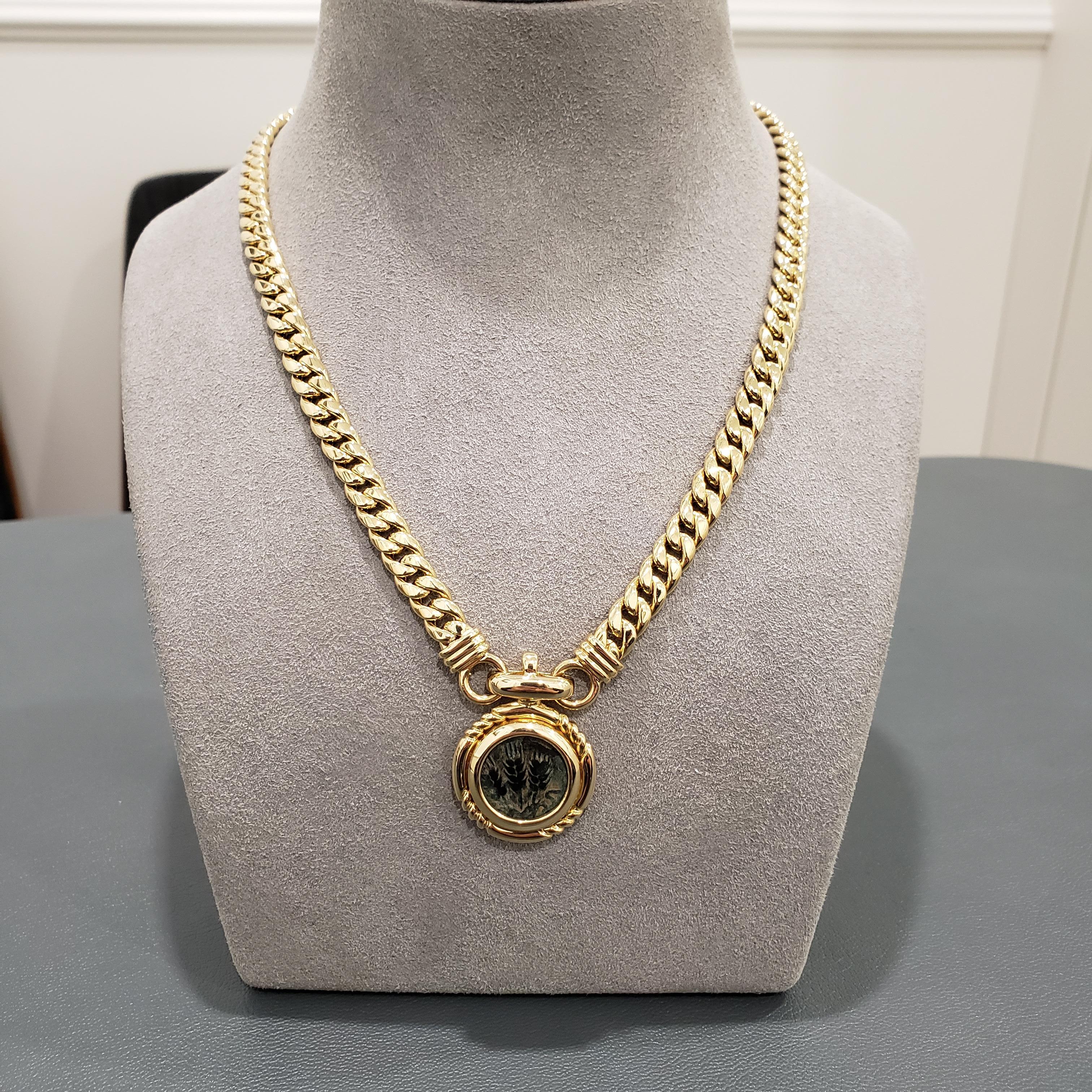 18k Yellow Gold Cuban Link Intaglio Hebrew Coin Medallion Link Necklace In Excellent Condition For Sale In New York, NY