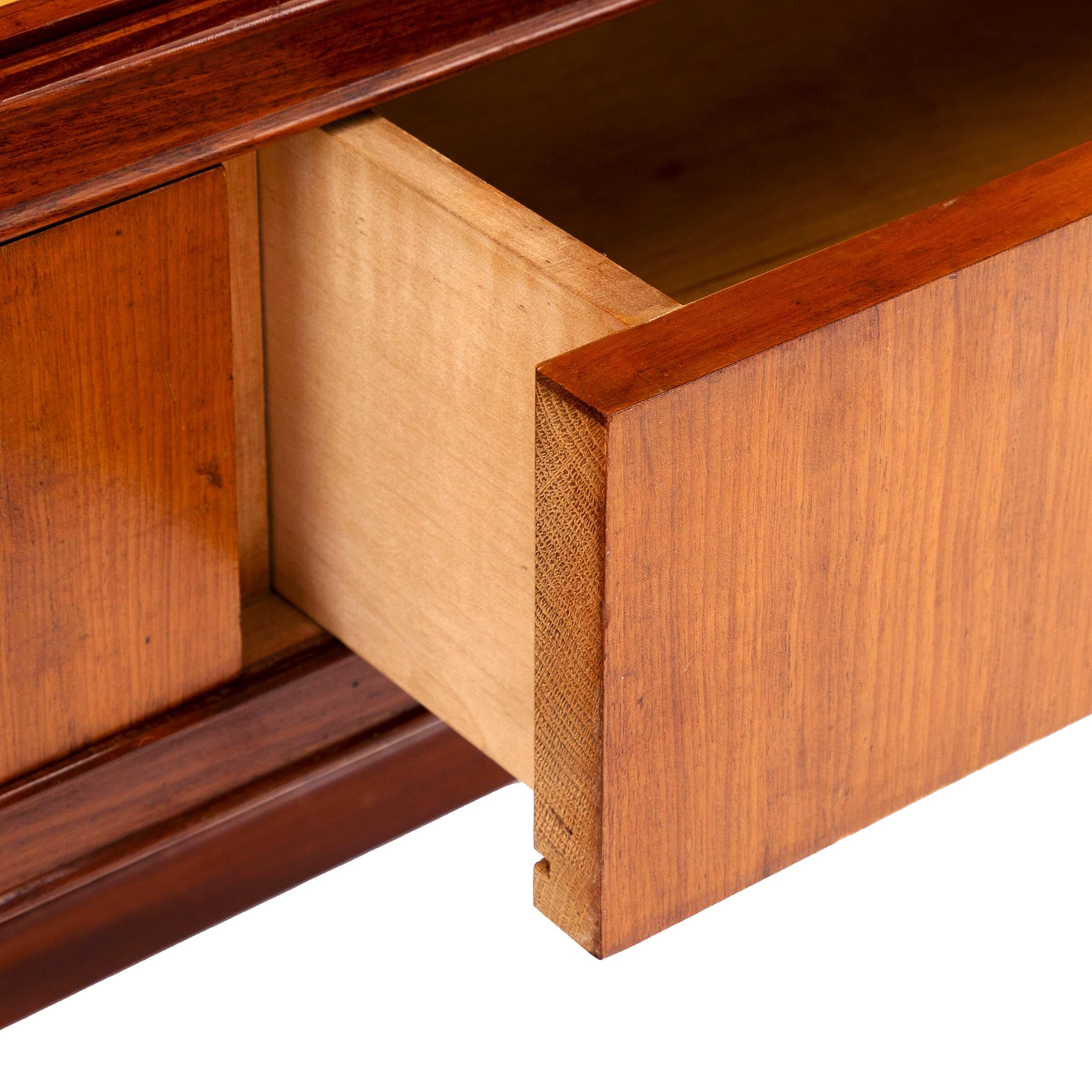 Armadio cubano in mogano di William Watting per William Watting Furniture In condizioni buone in vendita a PARIS, FR