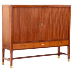 Armario cubano de caoba de William Watting para William Watting Furniture