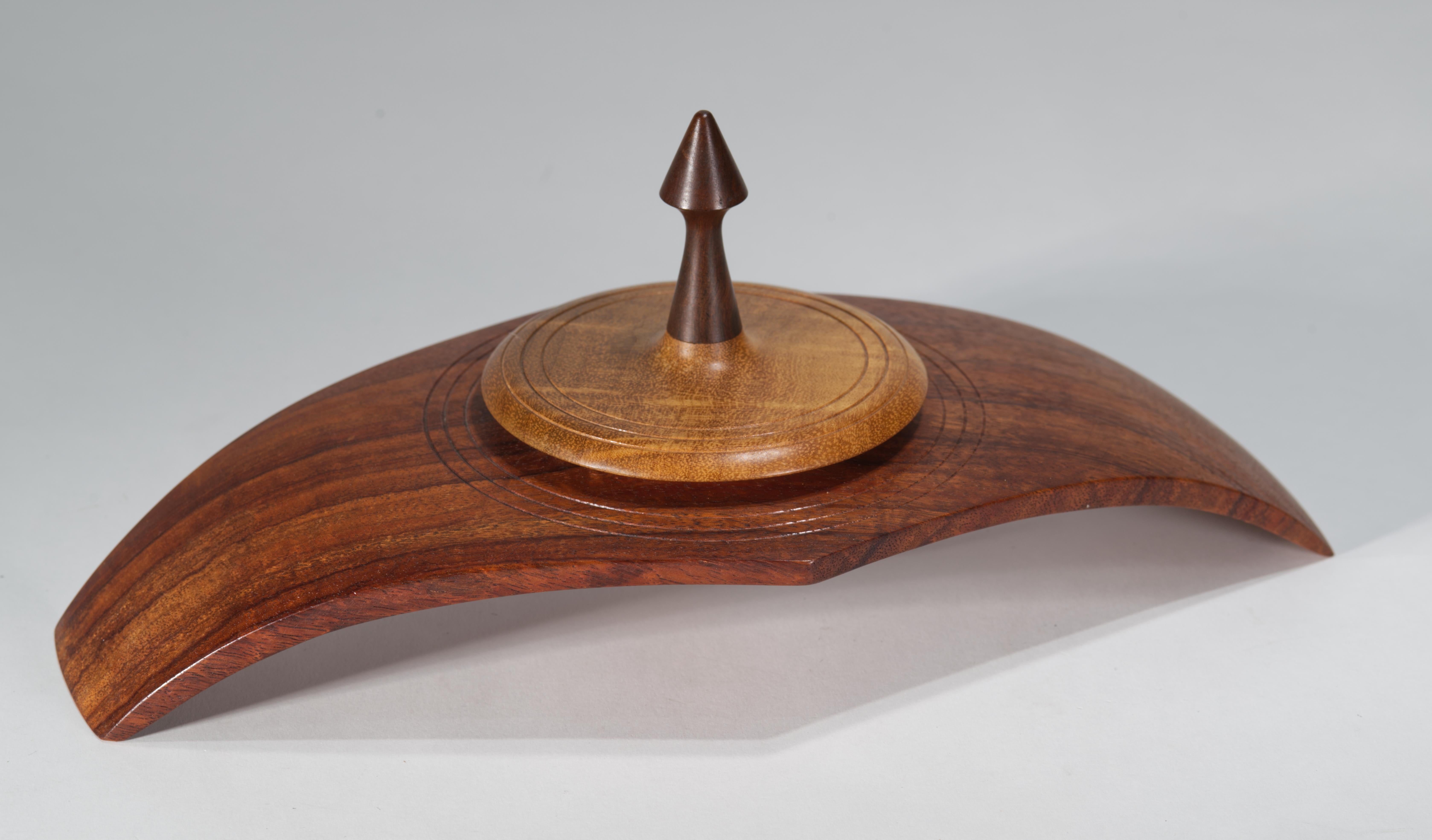 Legno di alberi da frutto Scatola scultorea in Wood Wood con coperchio, Studio A in vendita