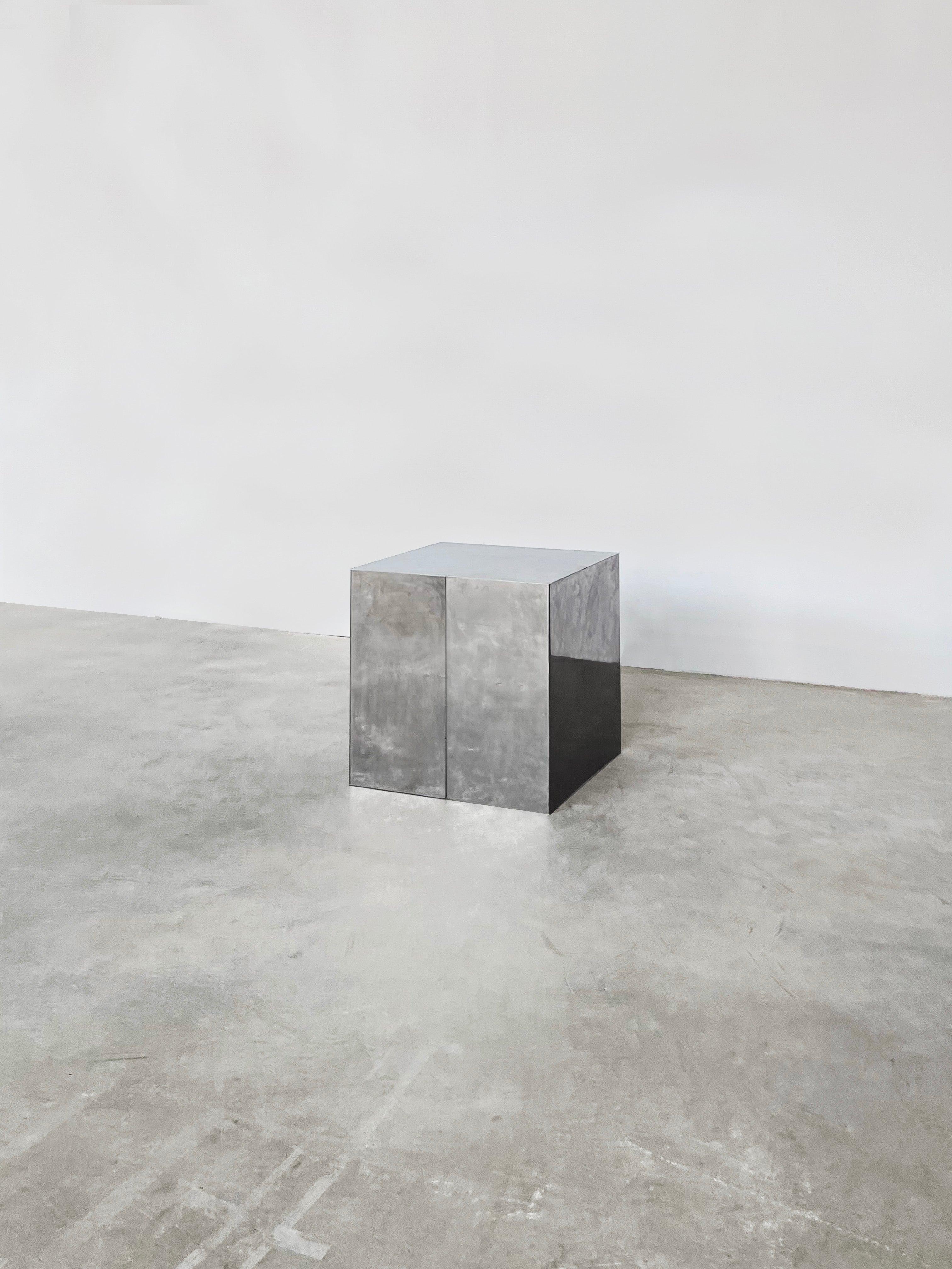 Métal Fauteuil et table cubique 01