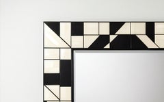 Cube : Miroir mural noir et blanc inspiré du cubisme, fabriqué à la main par des artisans