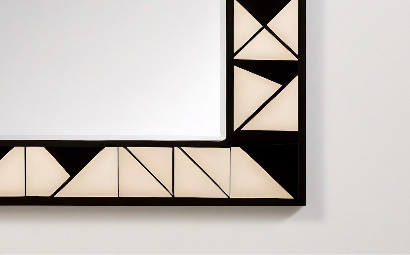 Cube : Miroir mural noir et blanc inspiré du cubisme, fabriqué à la main par des artisans Neuf - En vente à New York, NY