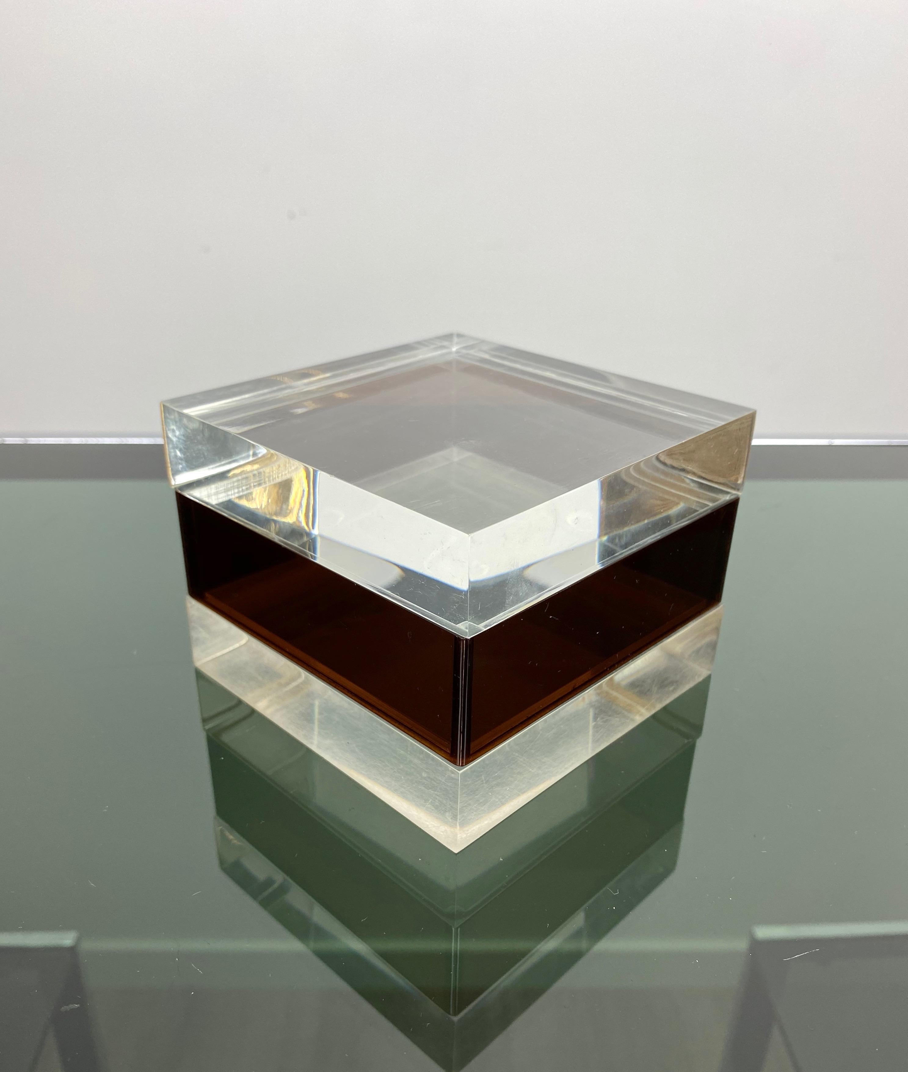Italian Cube Box in Lucite Alessandro Albrizzi Style, Italy, Mid-Century Modern, 1970s For Sale
