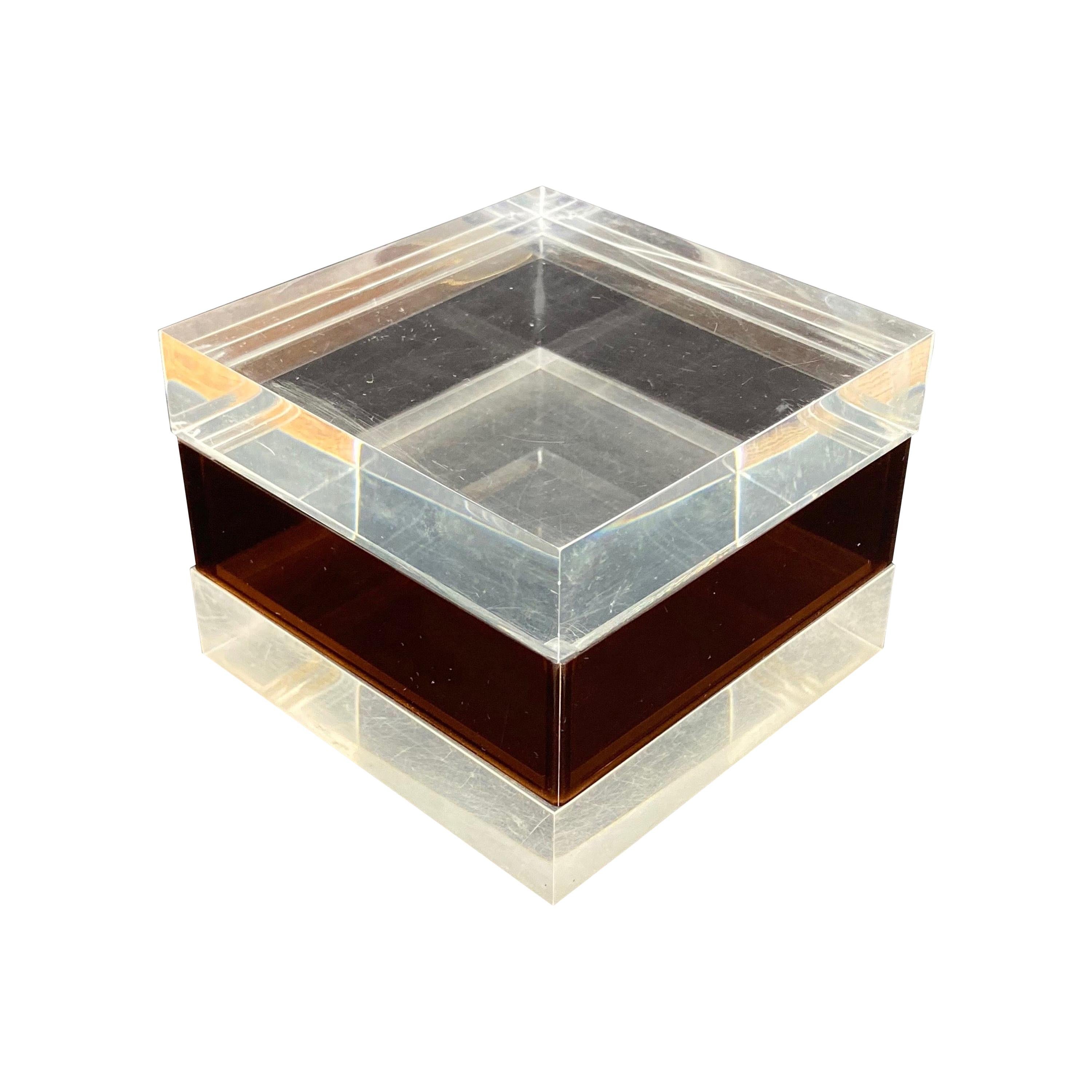 Cube Box in Lucite Alessandro Albrizzi Style, Italy, Mid-Century Modern, 1970s For Sale