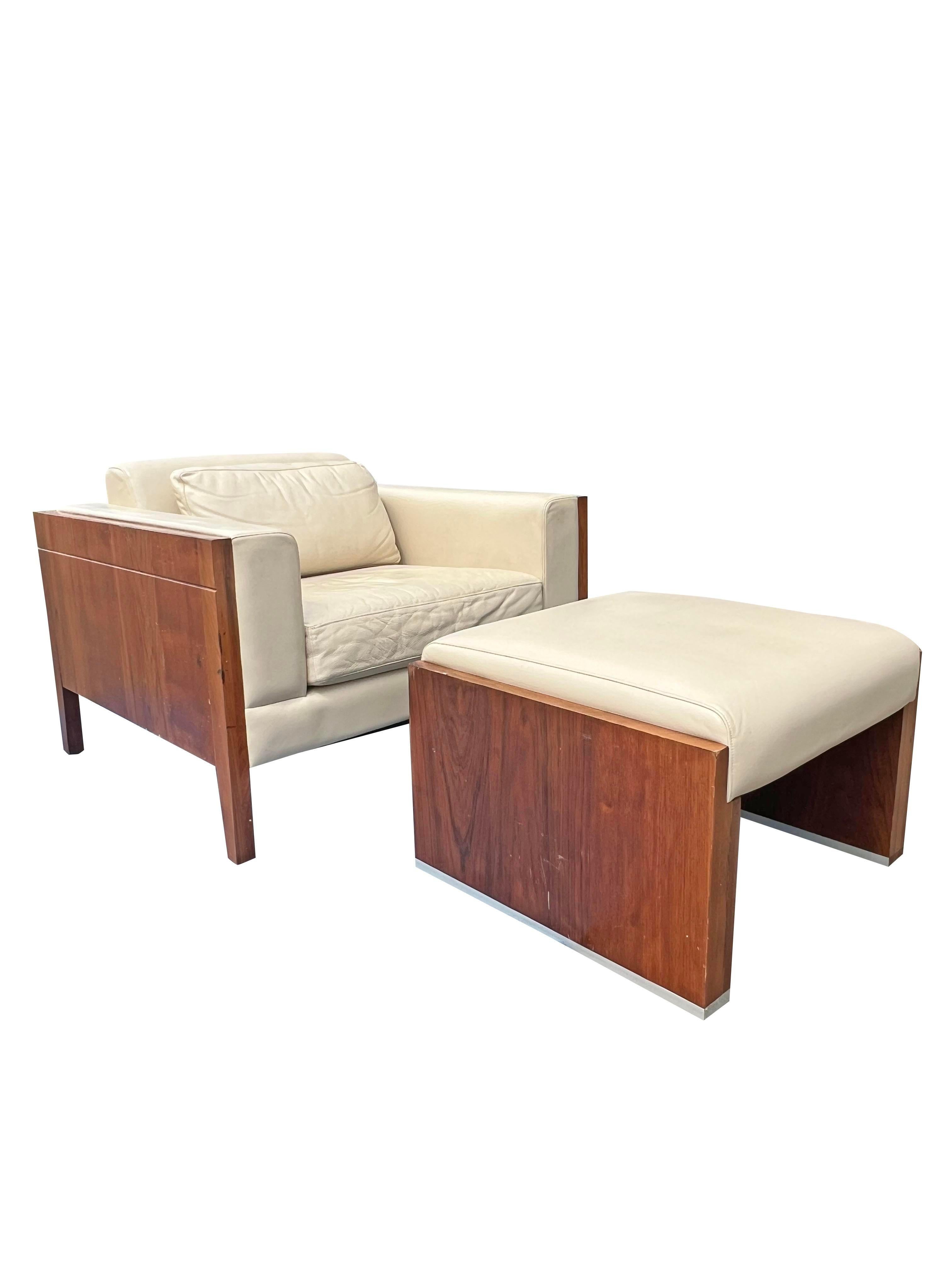 Cube Case Leather Lounge Chair and Ottoman in Milo Baughman Style - Set of 2 In Good Condition In Saddle River, NJ