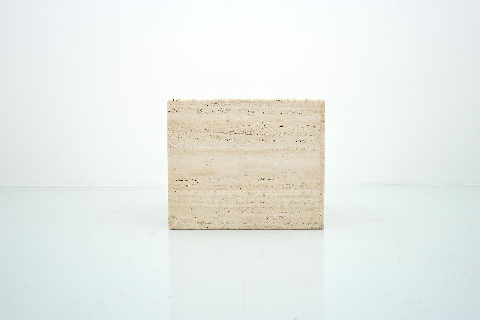 Mid-Century Modern Cube Coffee or Side Table in Italian Travertine, 1970s