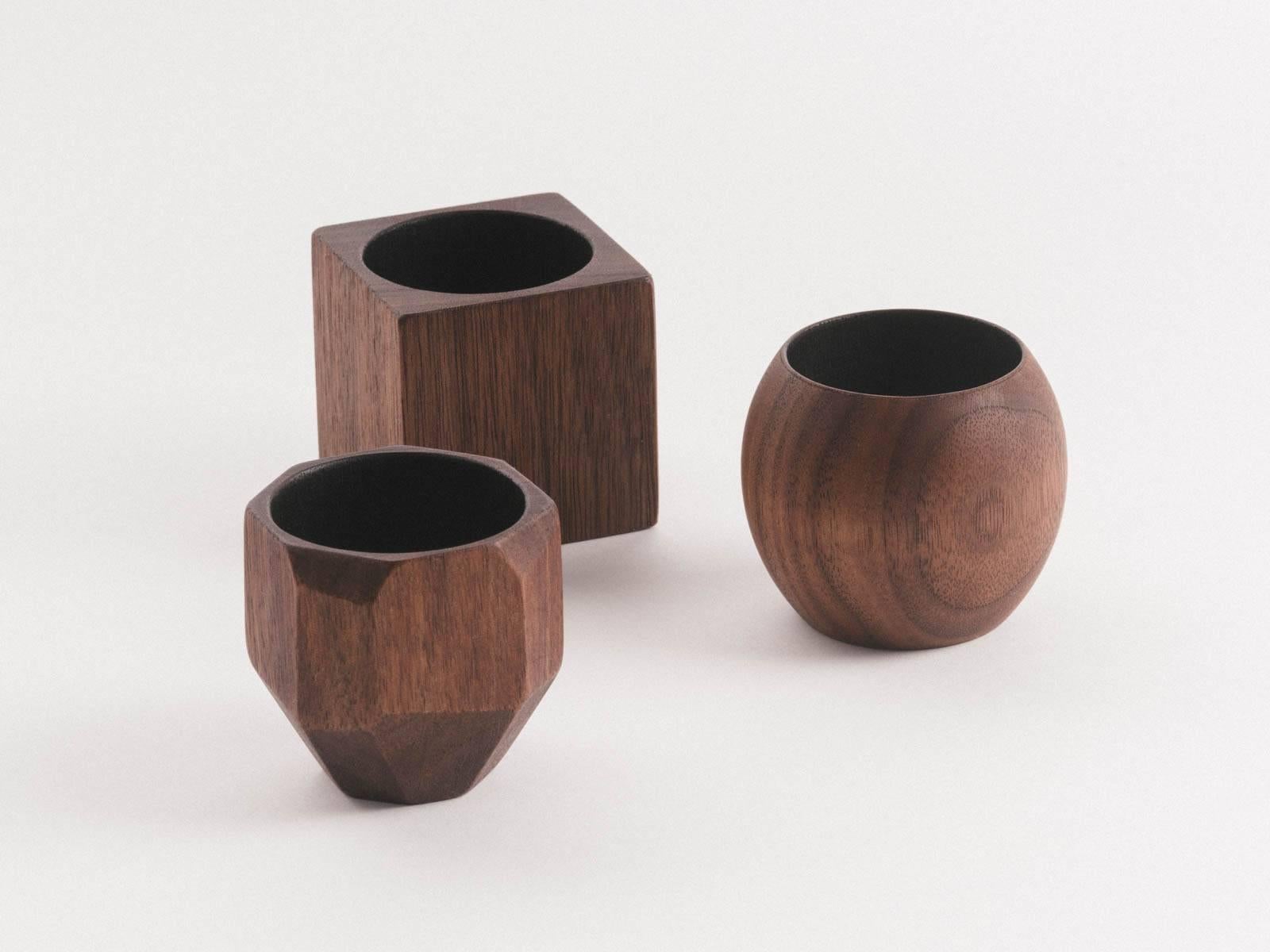 Cube Cup in Walnut In New Condition For Sale In Los Angeles, CA